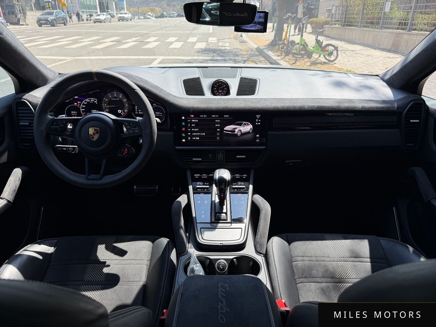 Porsche 카이엔 (PO536) 2022 — миниатюра 11