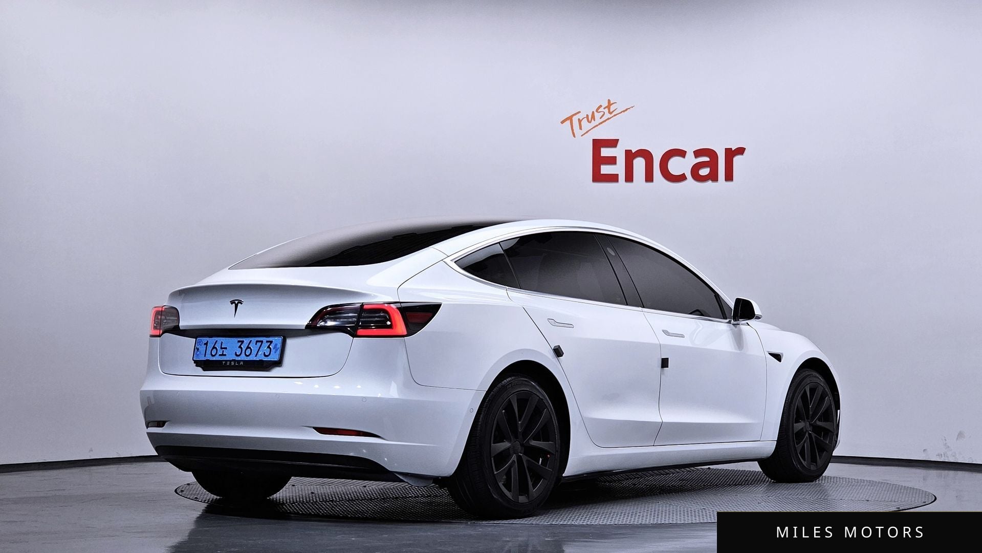Tesla 모델 3 2020 — миниатюра 2