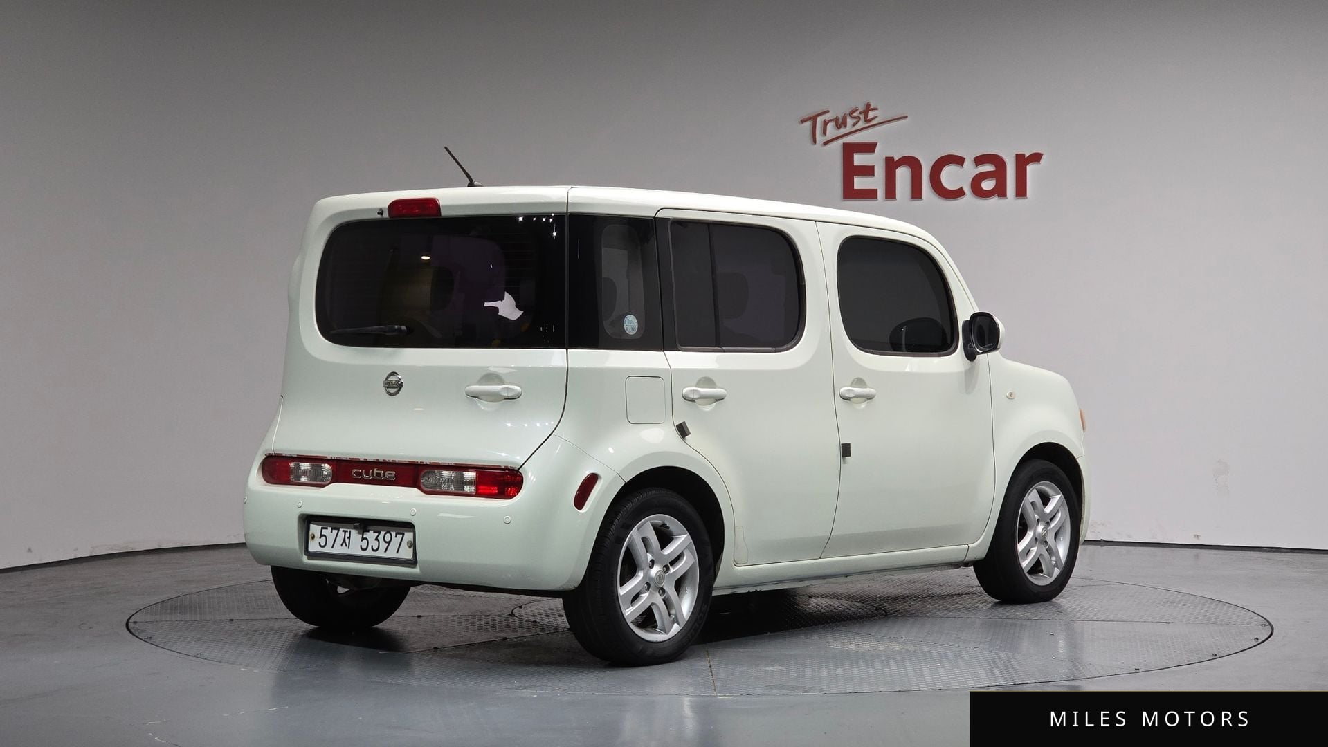 Nissan Cube 2011 — миниатюра 2