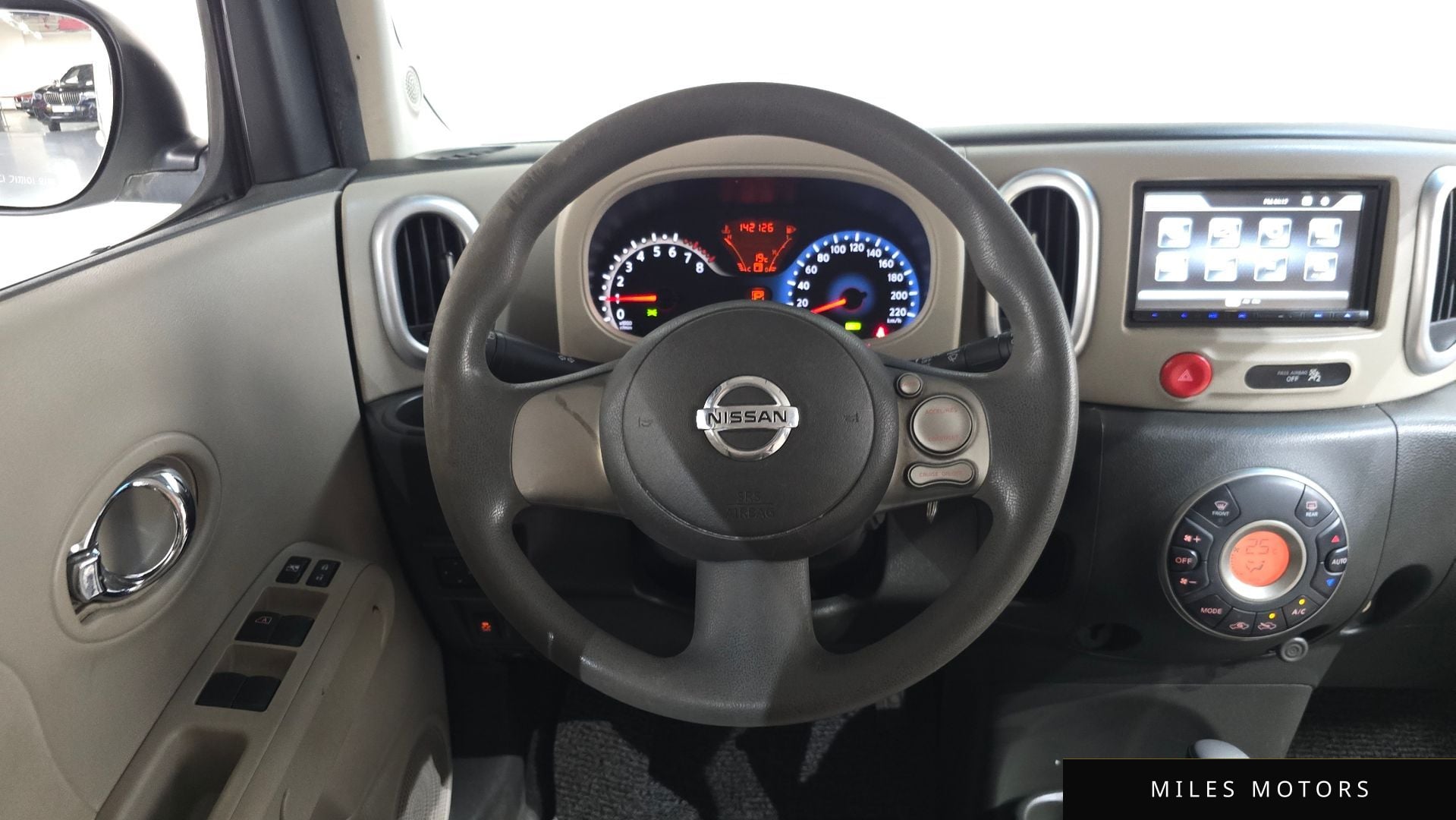 Nissan Cube 2011 — миниатюра 13