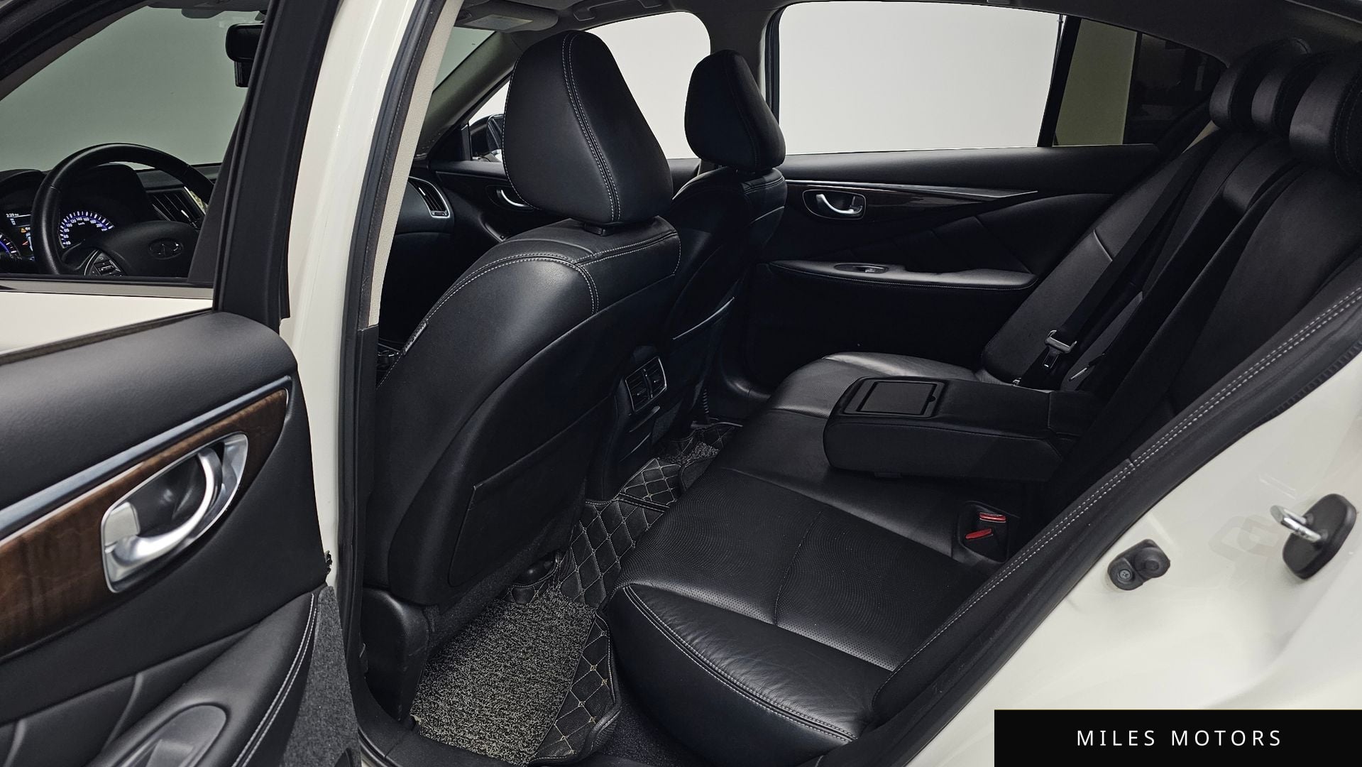 Infiniti Q50 2016 — миниатюра 11
