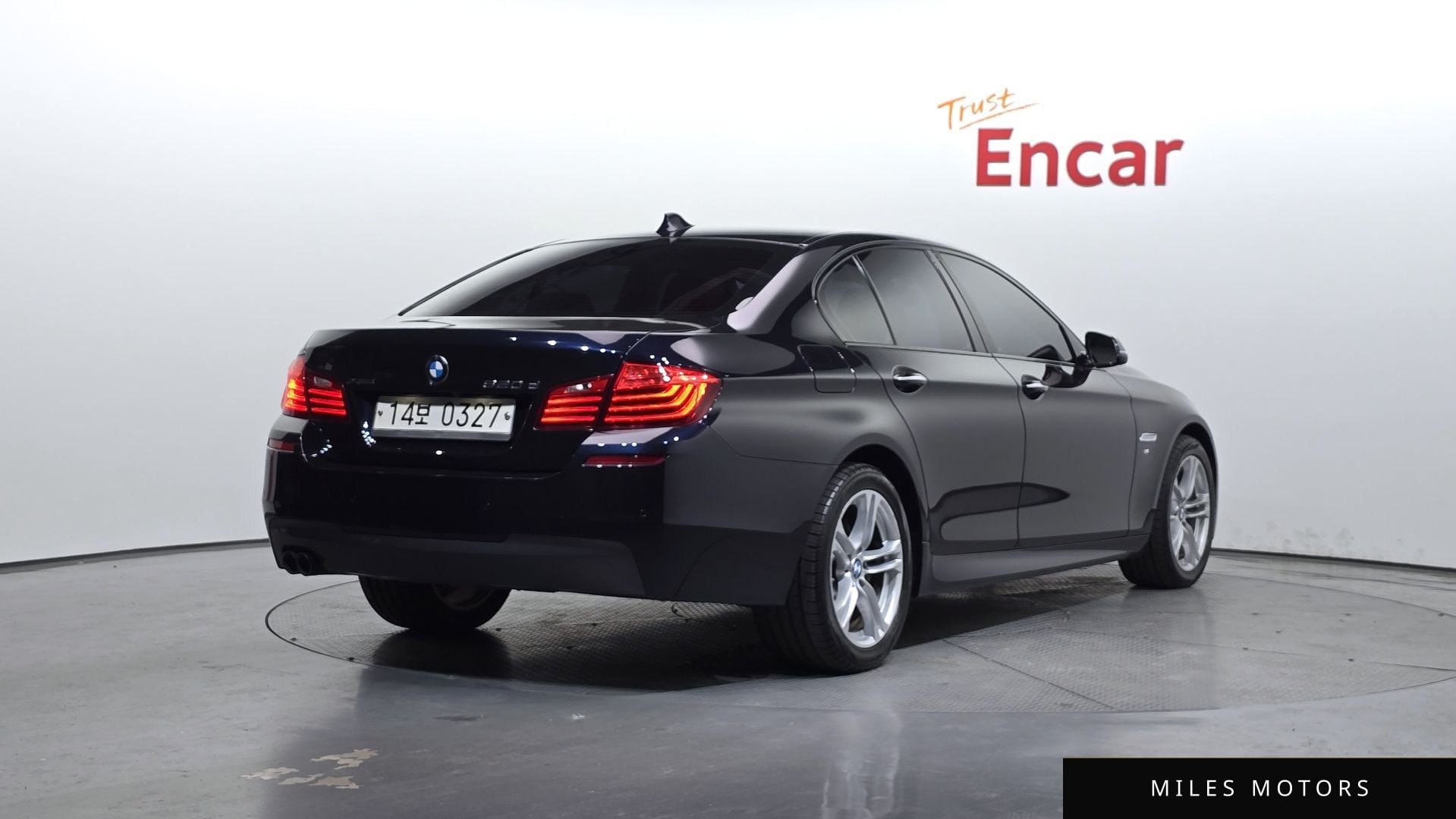 BMW 5 Series (F10) 2016 — миниатюра 2