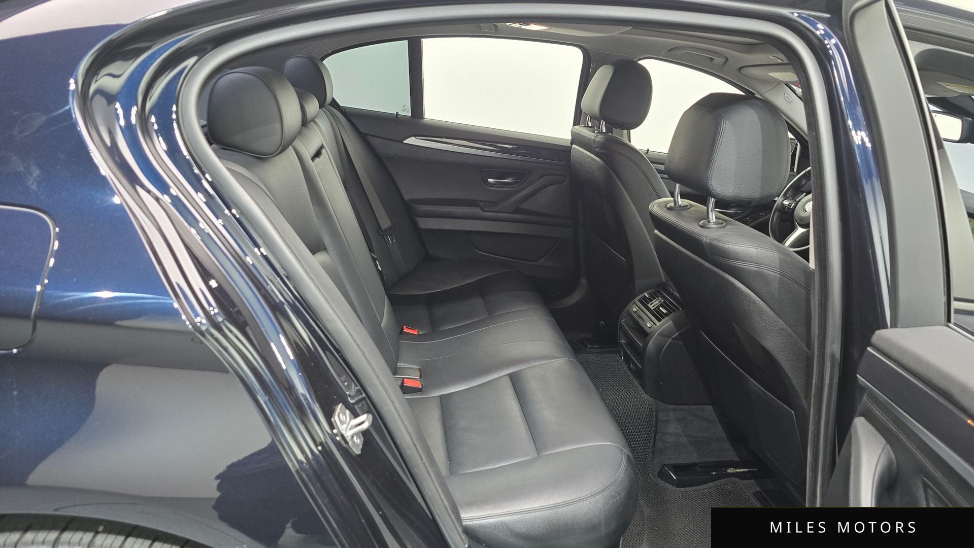 BMW 5 Series (F10) 2016 — миниатюра 11