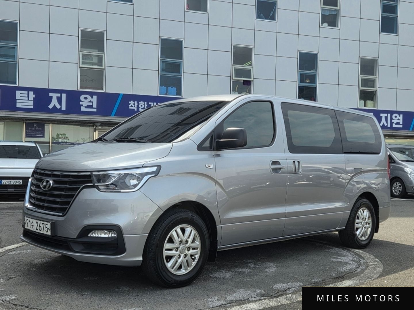 Hyundai Starex 2020 — фото 1 из 12
