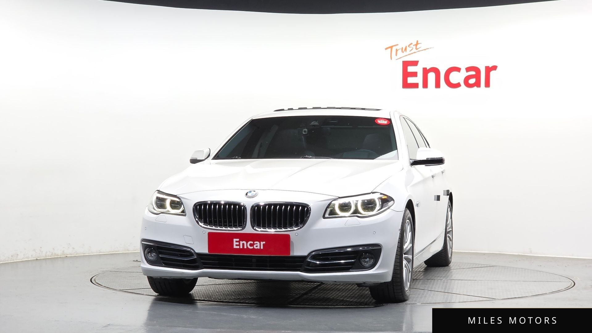 BMW 5시리즈 (F10) 2015 — миниатюра 3