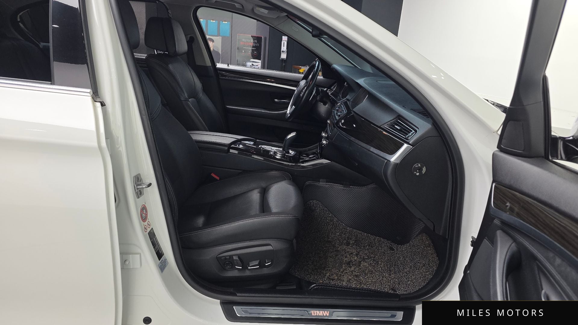 BMW 5시리즈 (F10) 2015 — миниатюра 11