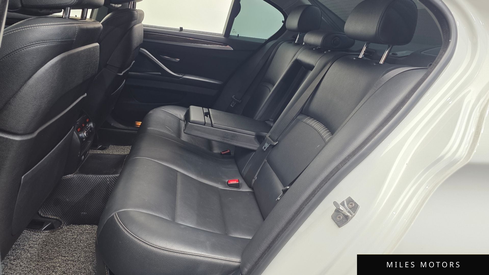 BMW 5시리즈 (F10) 2015 — миниатюра 12