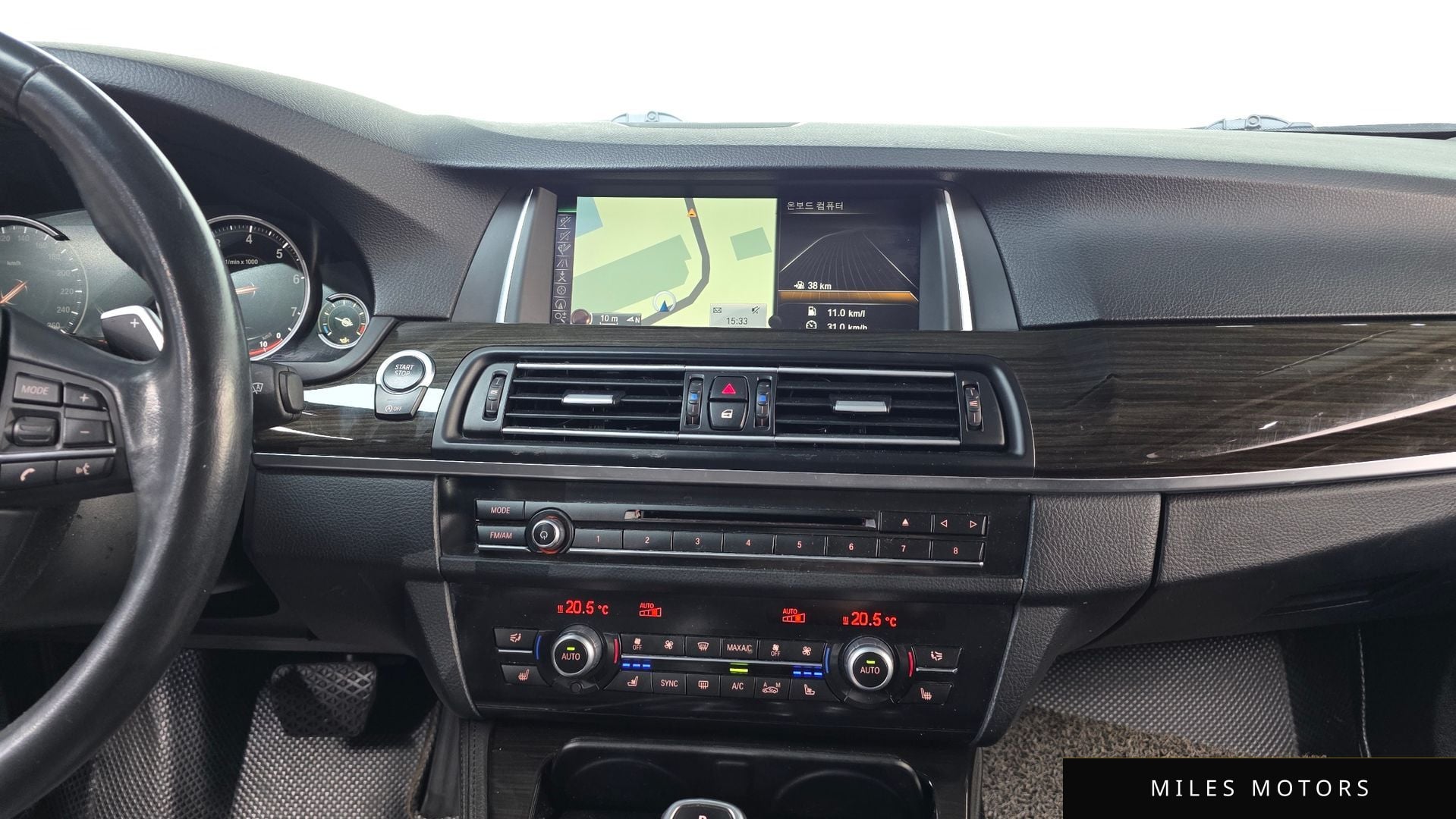 BMW 5시리즈 (F10) 2015 — миниатюра 14