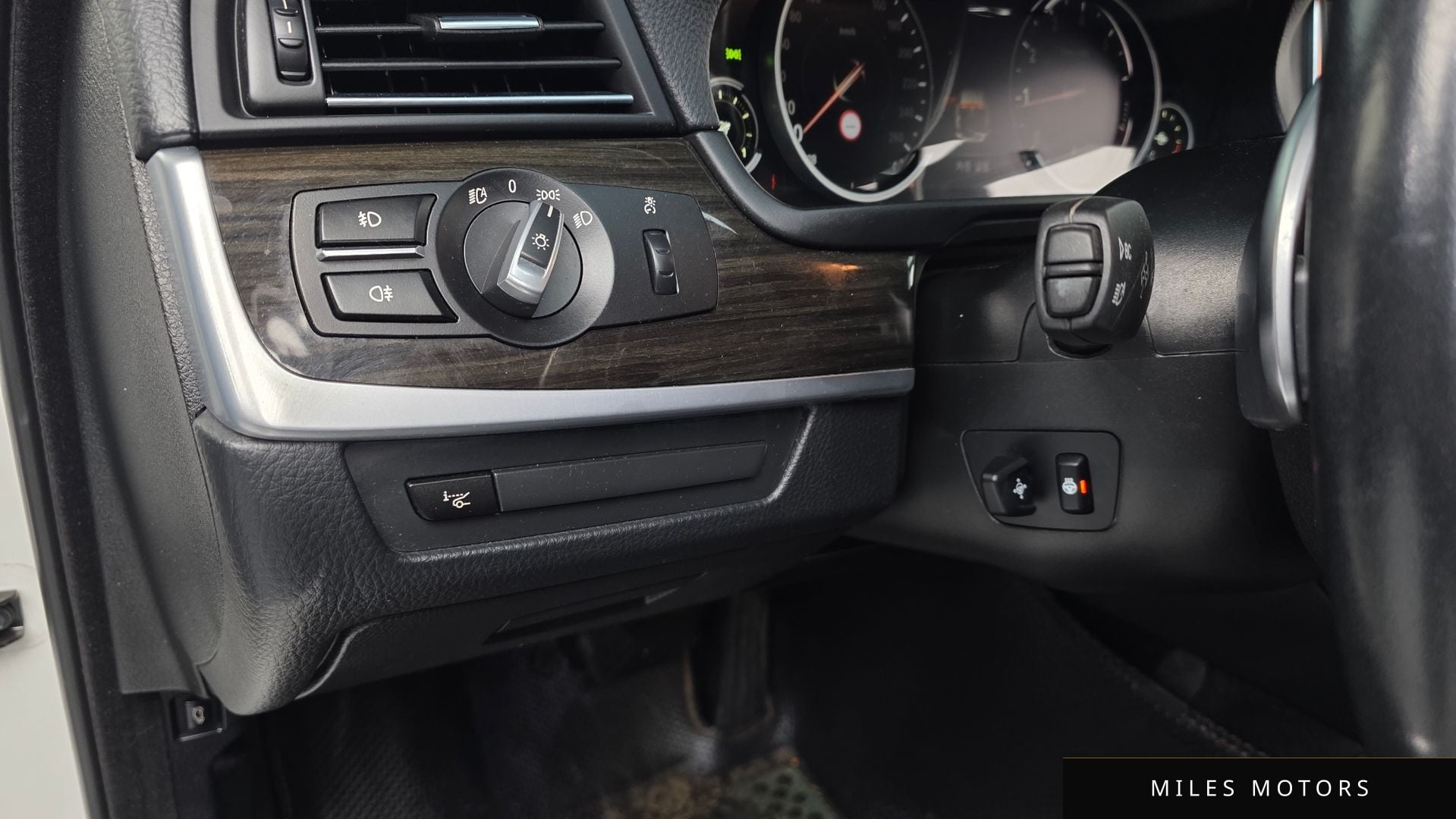 BMW 5시리즈 (F10) 2015 — миниатюра 17