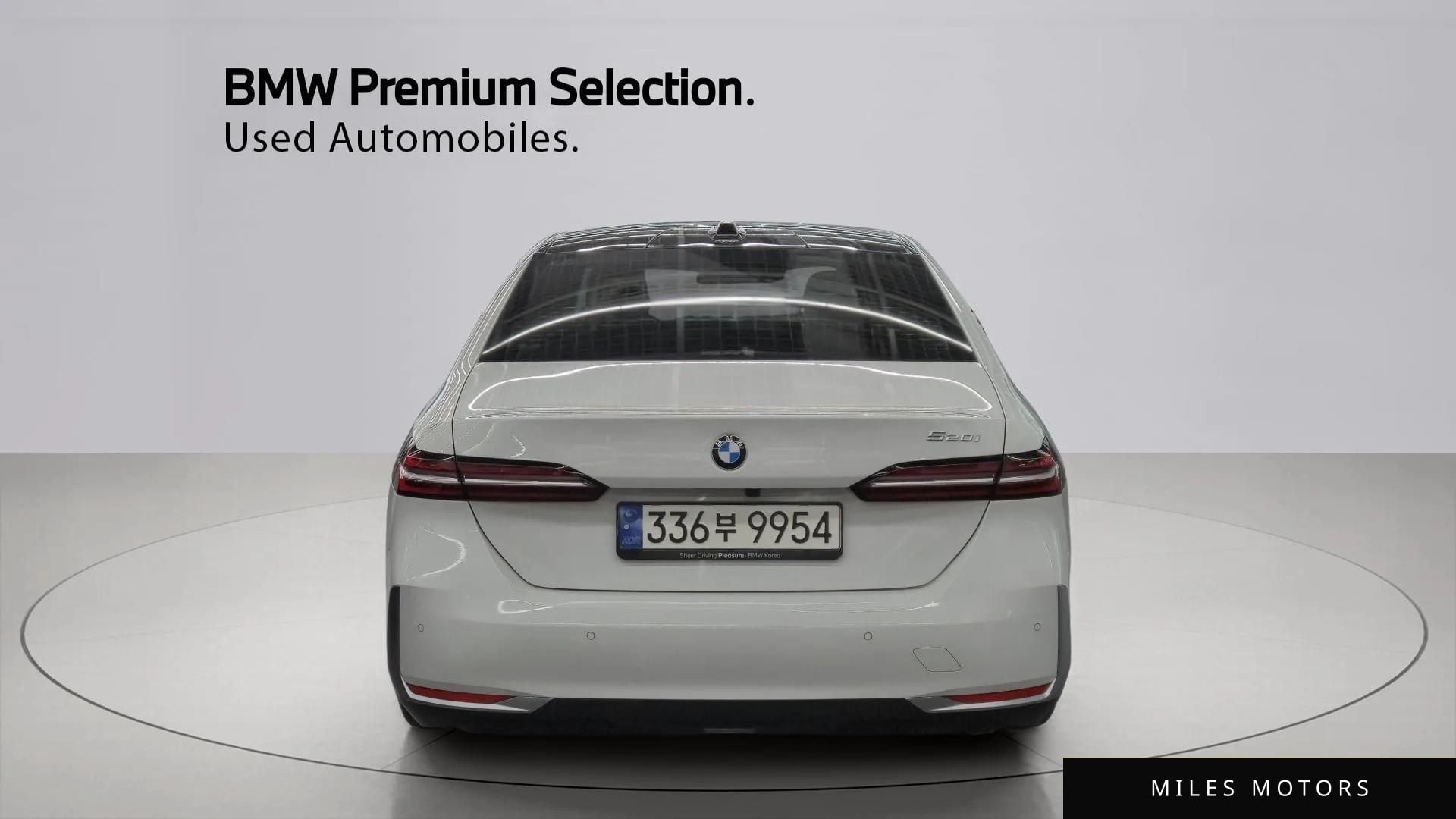 BMW 5 Series (G60) 2024 — миниатюра 3