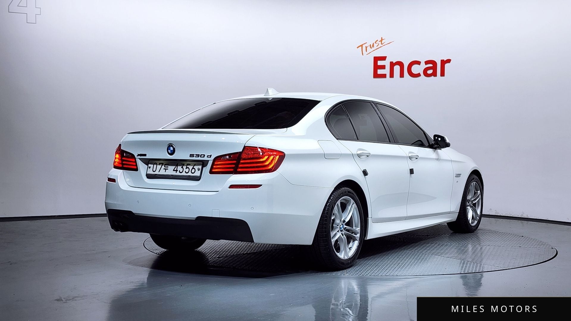 BMW 5 Series (F10) 2016 — миниатюра 2