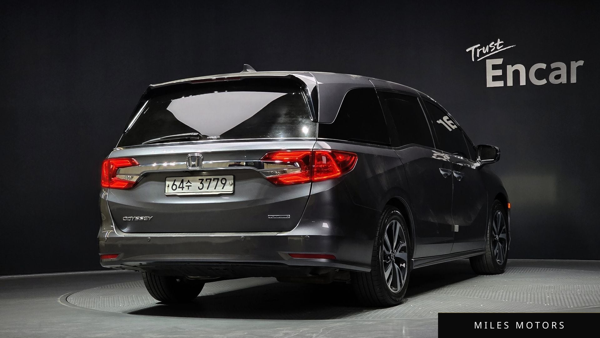 Honda Odyssey 2018 — миниатюра 2