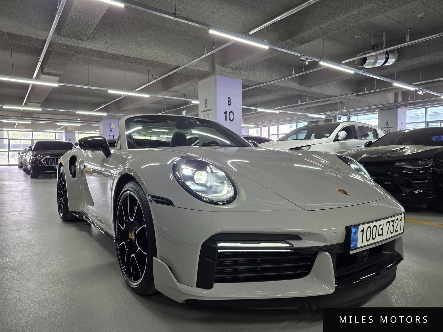 Porsche 911 (992) 2023 — миниатюра 3