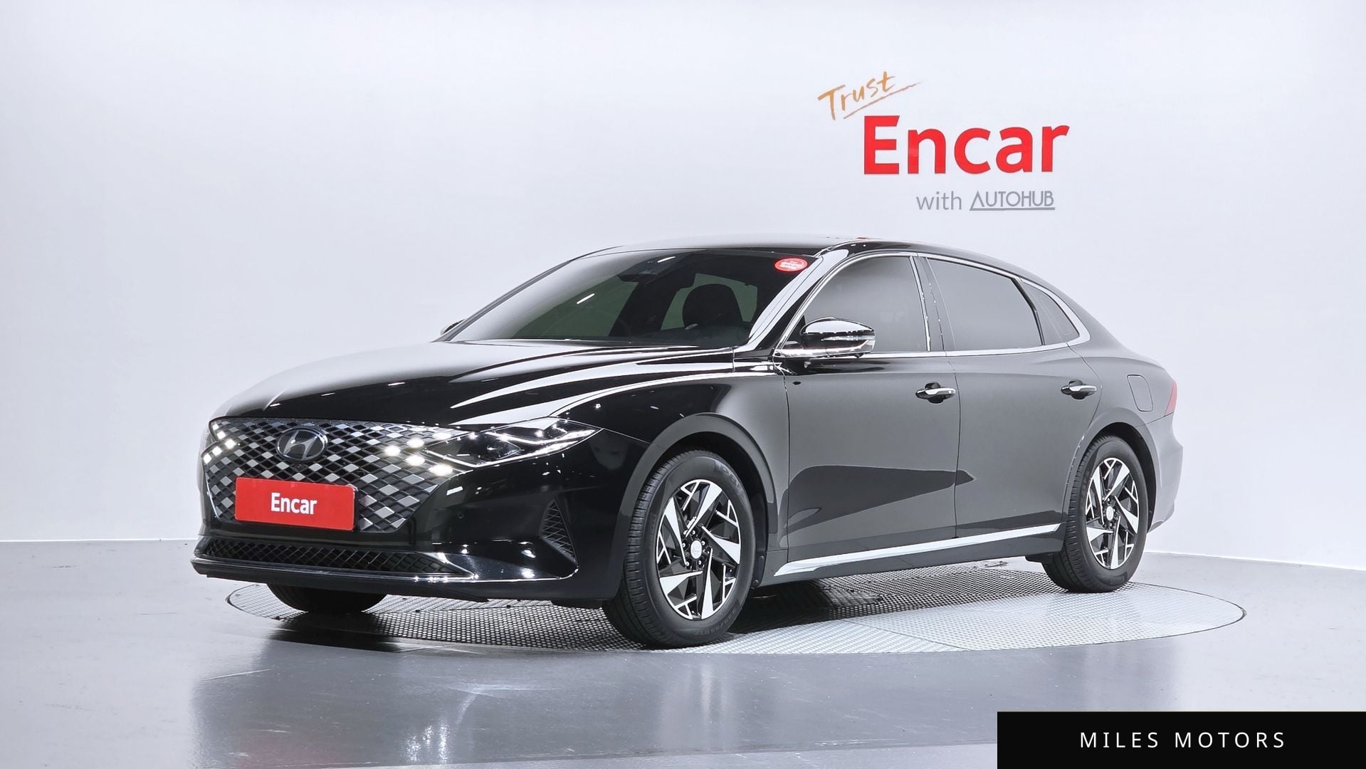 Hyundai Grandeur 2020 — фото 1 из 12
