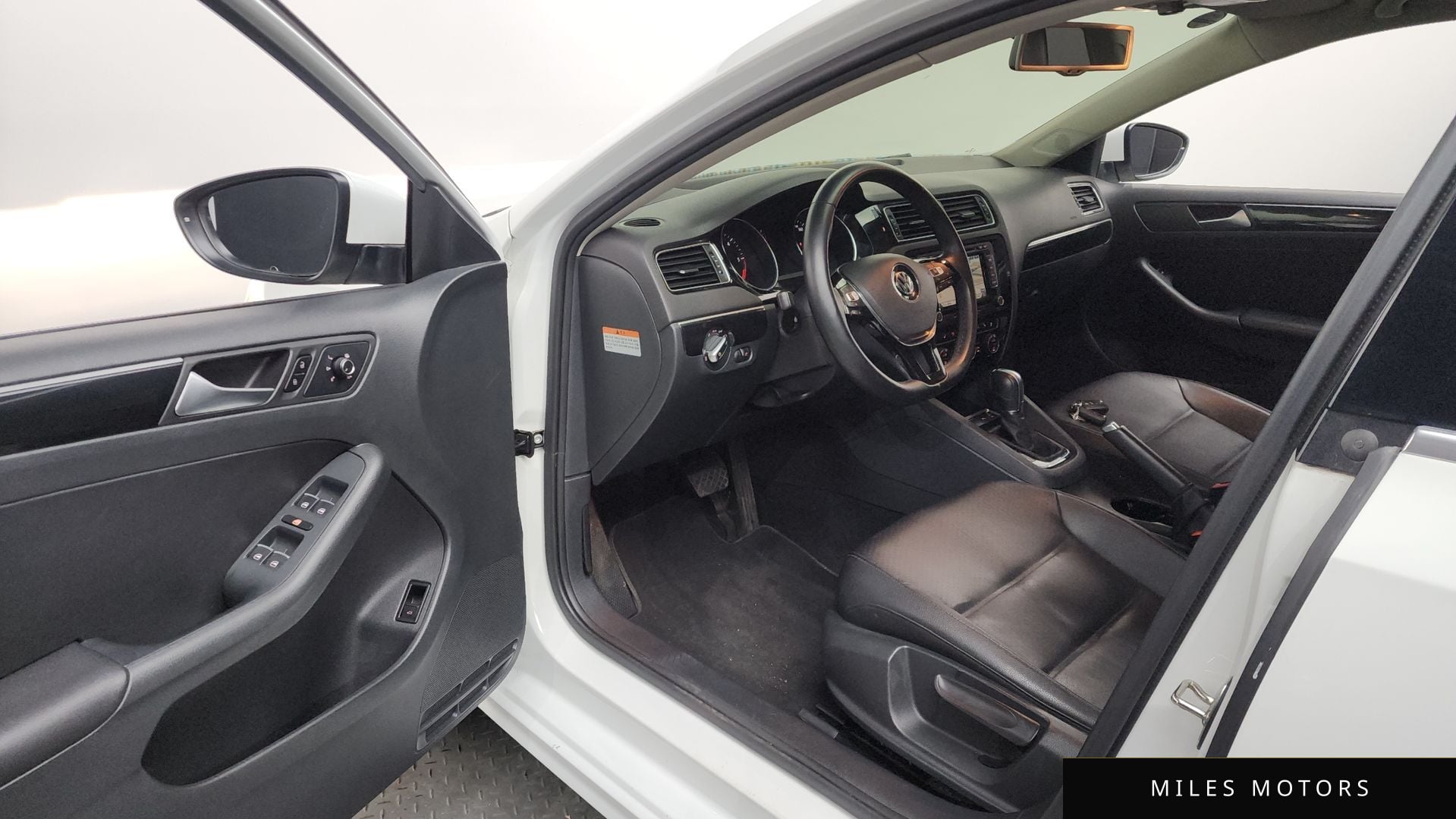 Volkswagen Jetta 2016 — миниатюра 10