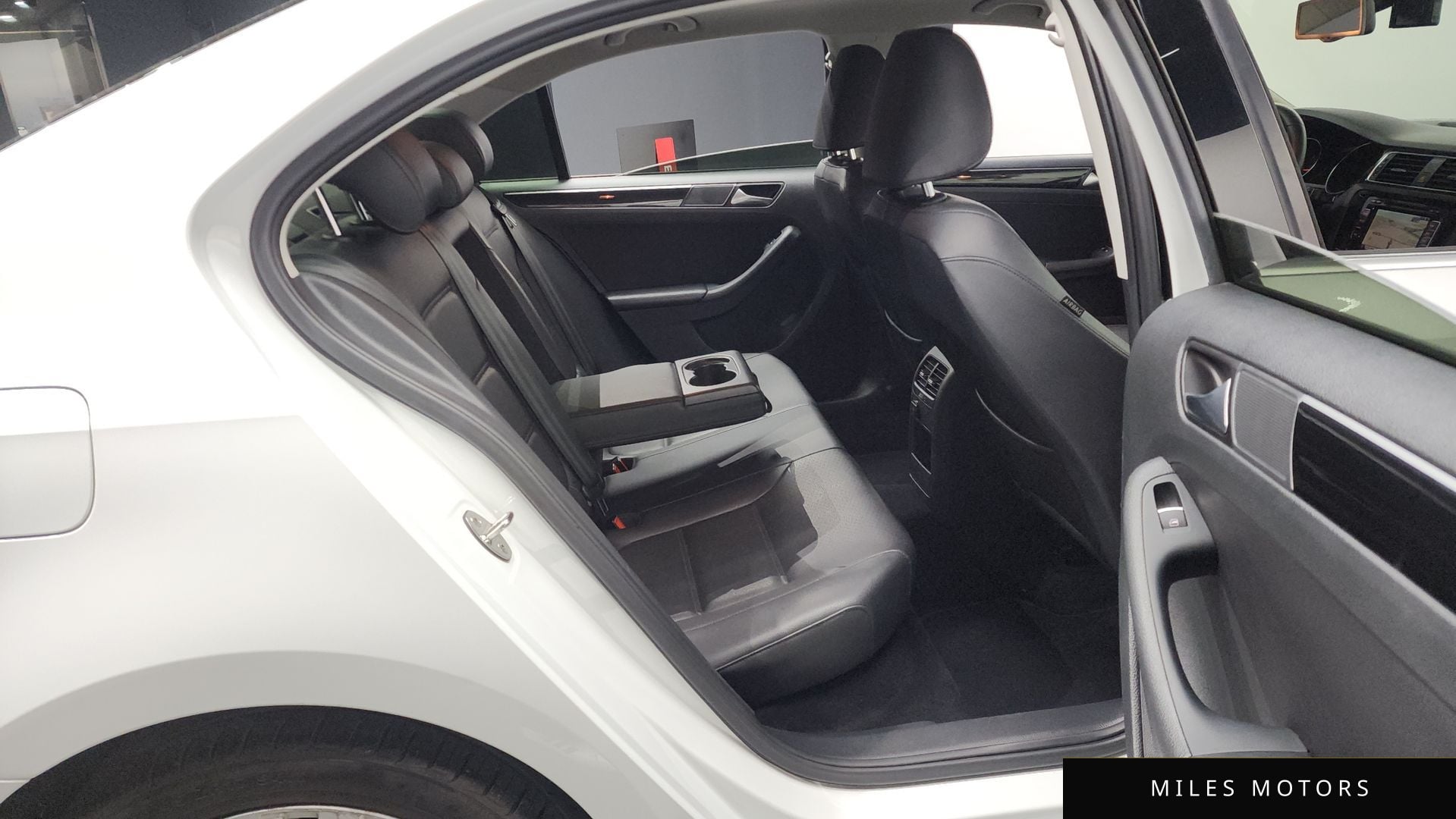 Volkswagen Jetta 2016 — миниатюра 11