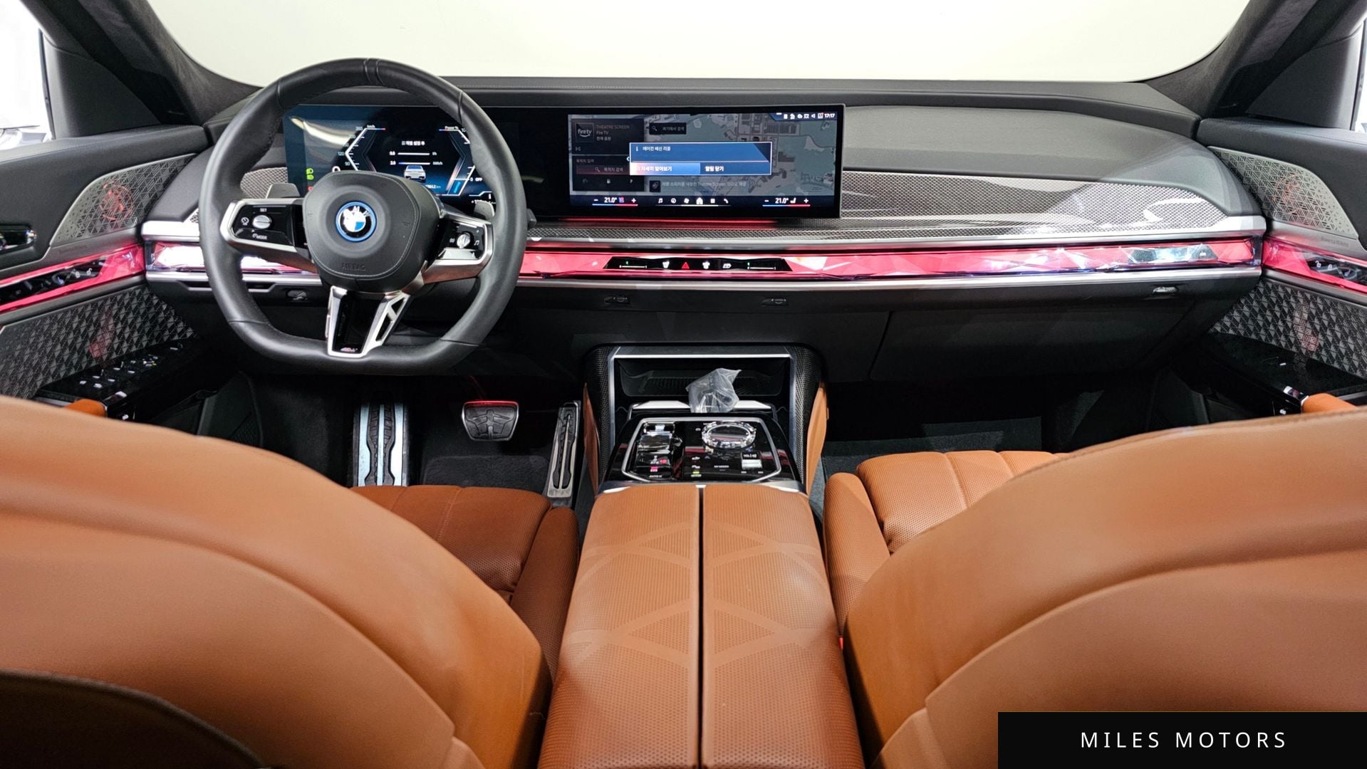 BMW 7 Series (G70) 2024 — миниатюра 10