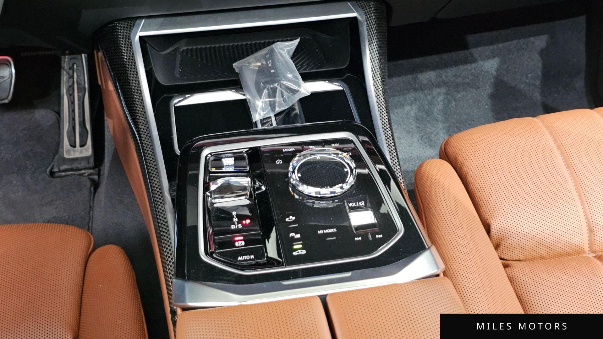 BMW 7 Series (G70) 2024 — миниатюра 12