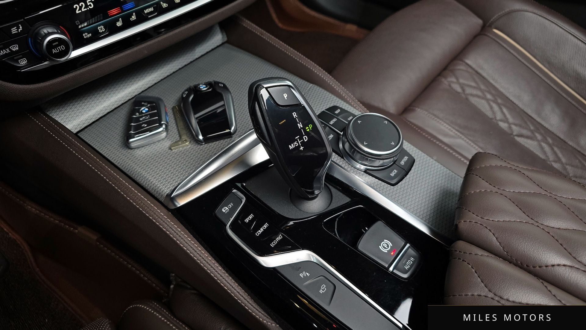 BMW 5 Series (G30) 2019 — миниатюра 11