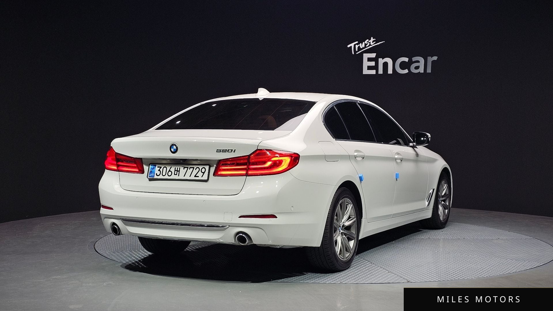 BMW 5 Series (G30) 2019 — миниатюра 2
