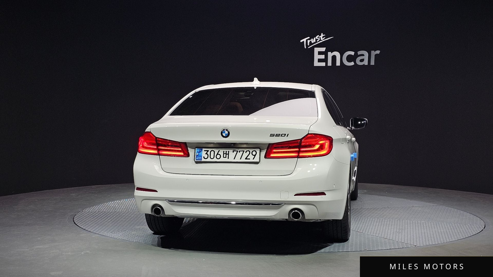 BMW 5 Series (G30) 2019 — миниатюра 4