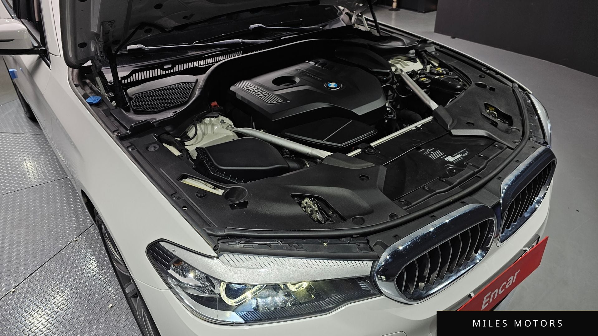 BMW 5 Series (G30) 2019 — миниатюра 6
