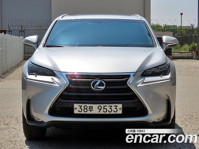 Лексус NX300h 2015 — миниатюра 12