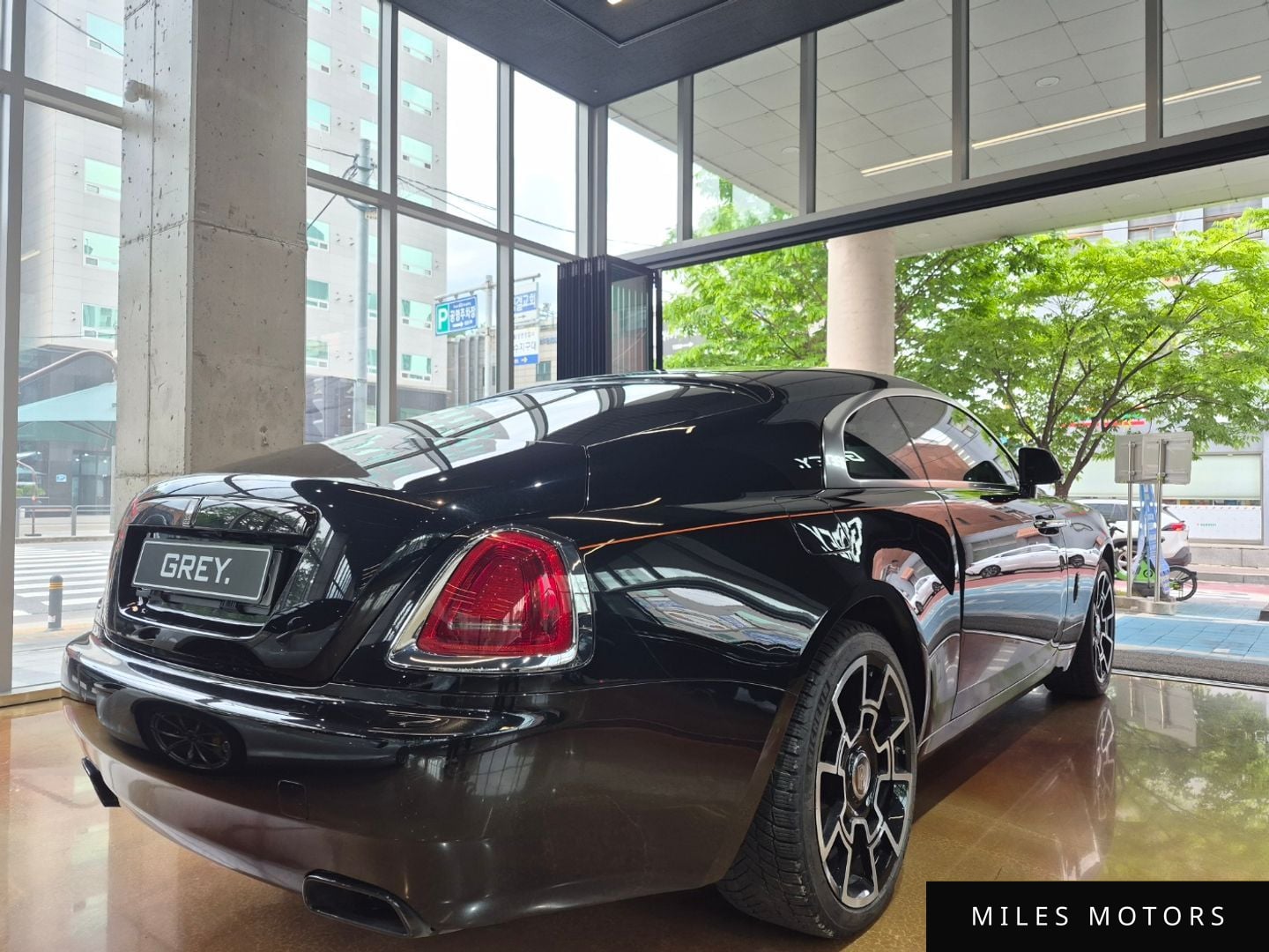 Rolls-Royce Wraith 2018 — миниатюра 6