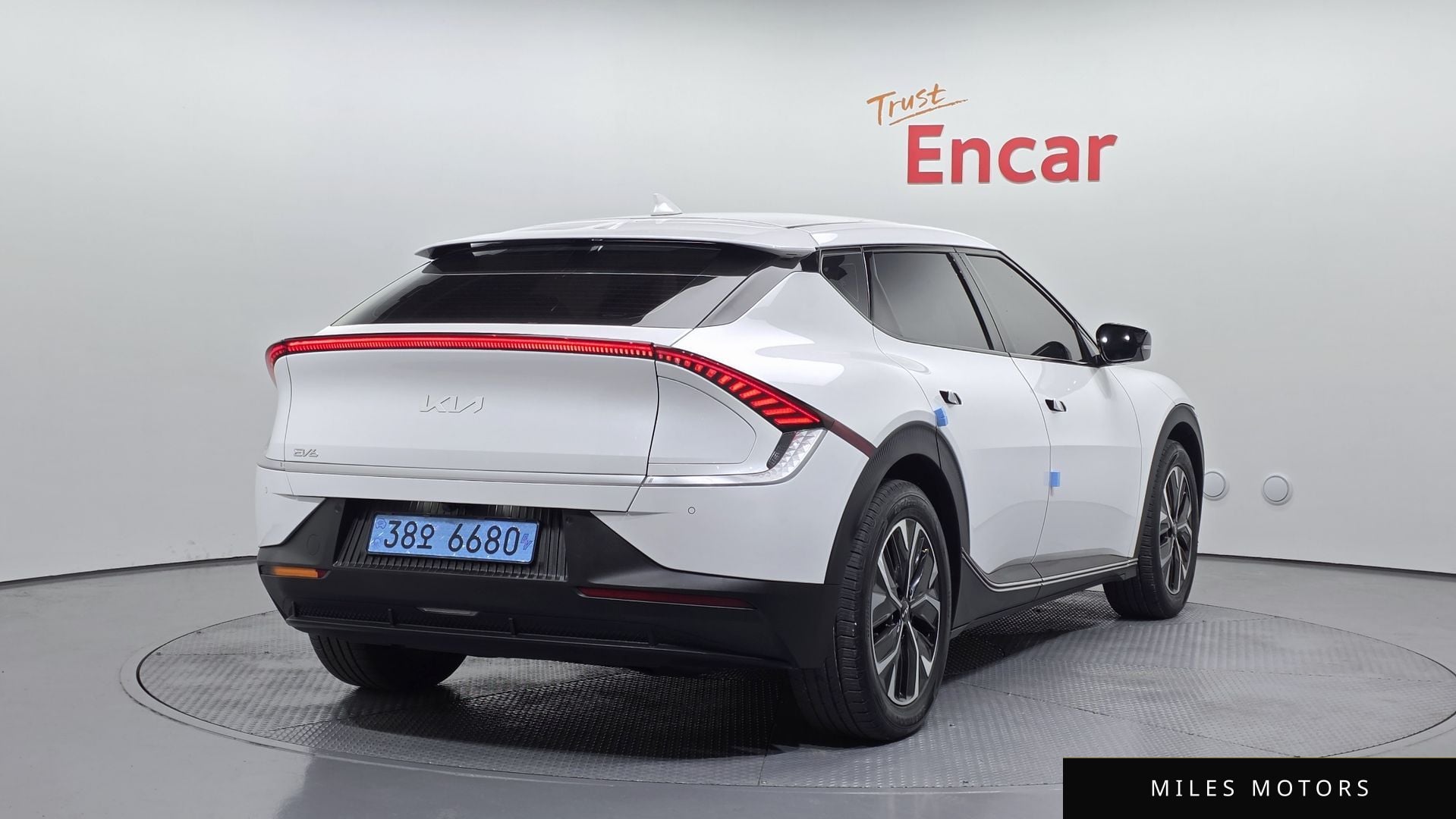 Kia EV6 2022 — миниатюра 2