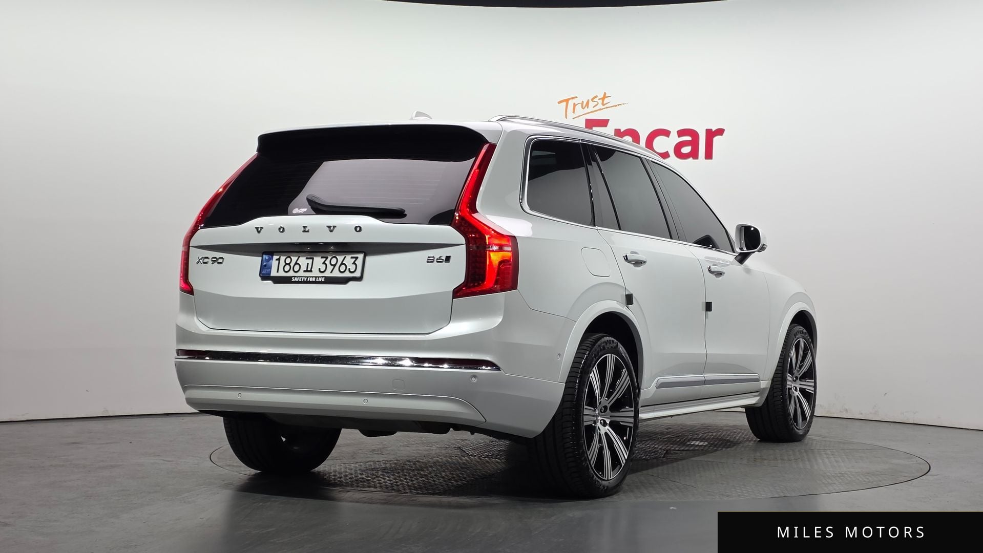 Volvo XC90 2023 — миниатюра 2