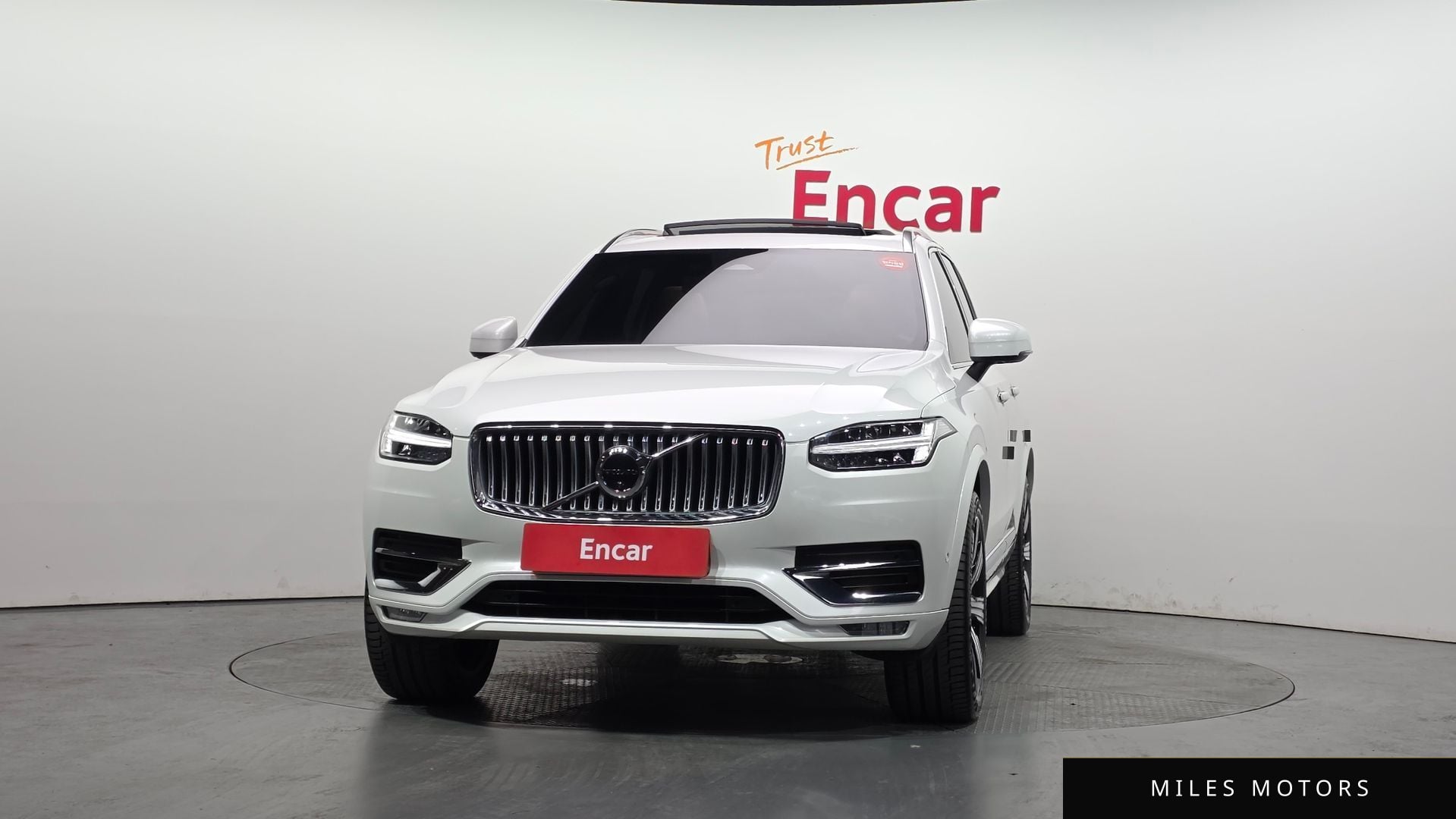 Volvo XC90 2023 — миниатюра 3