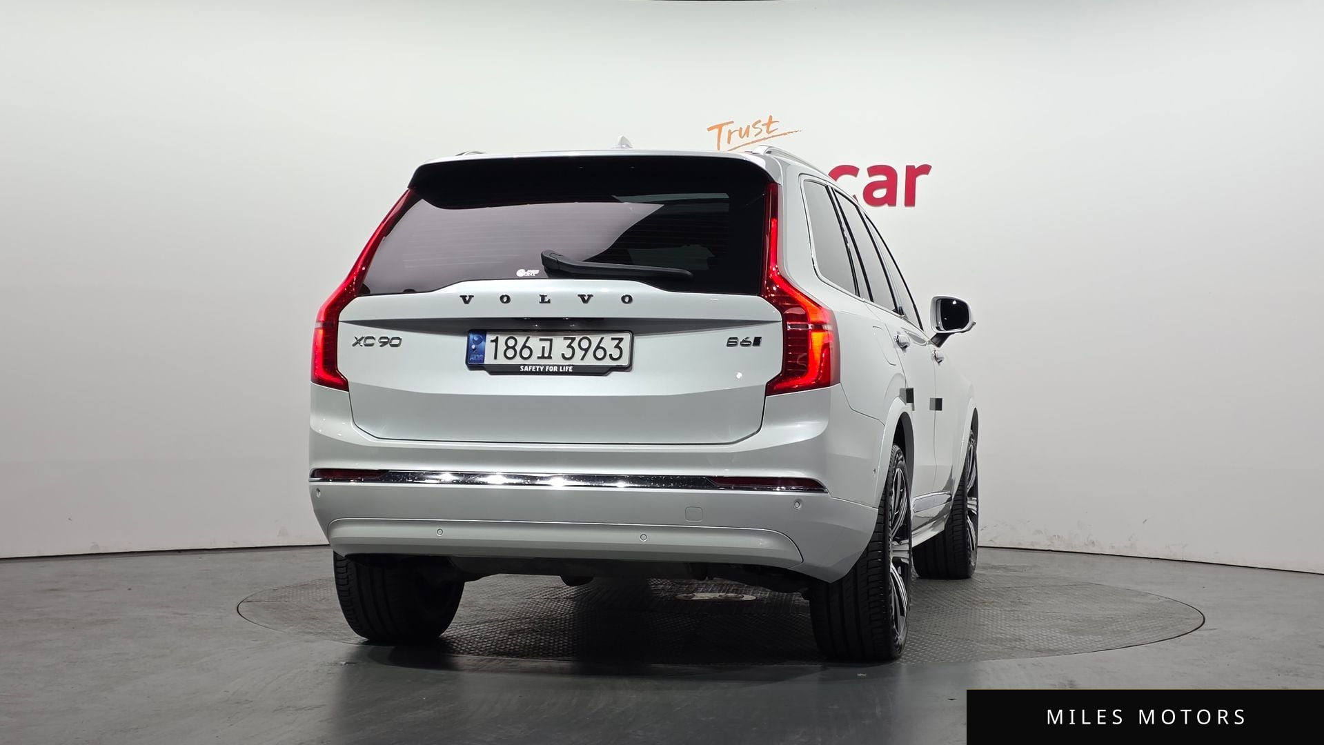 Volvo XC90 2023 — миниатюра 4
