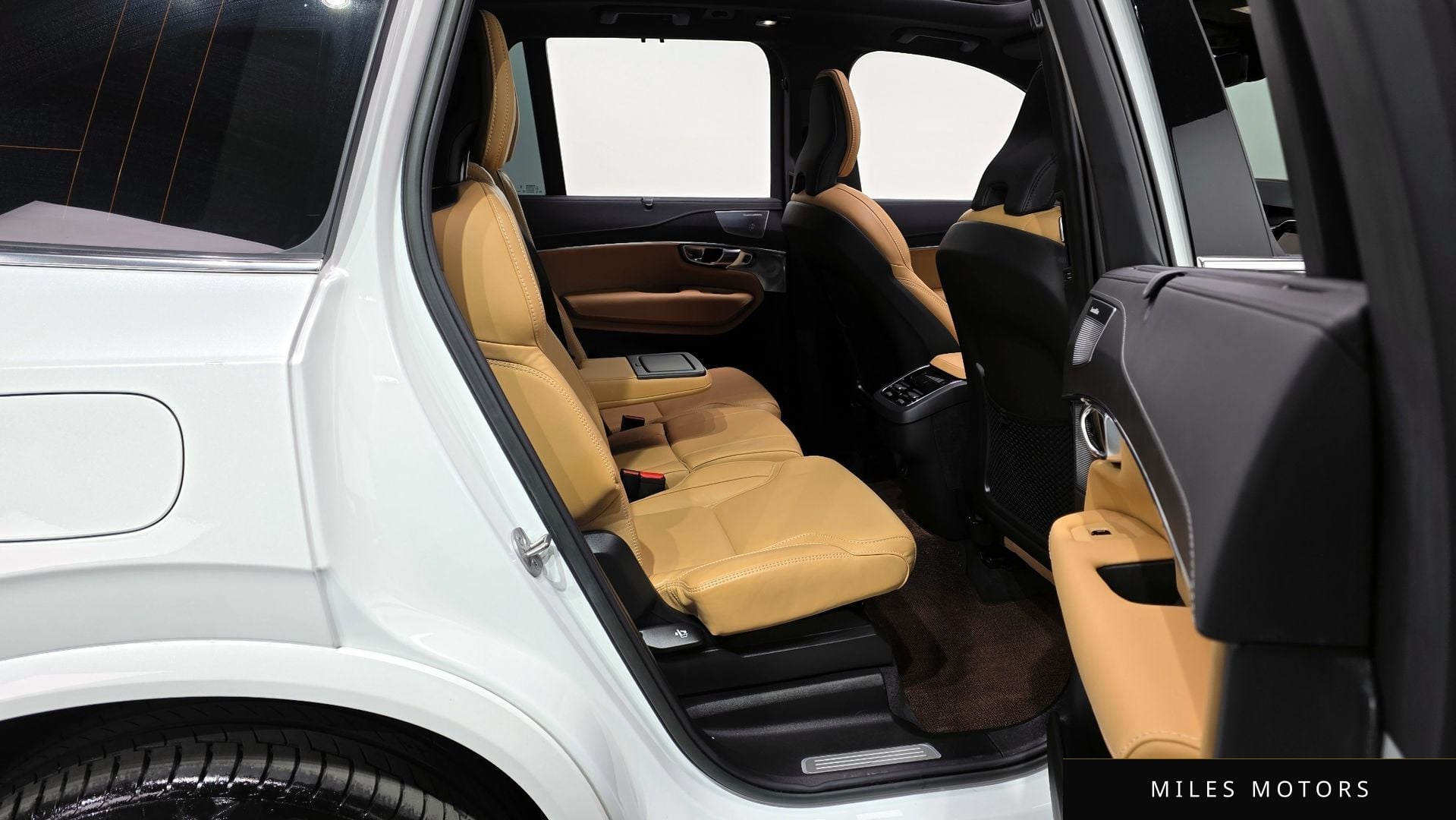 Volvo XC90 2023 — миниатюра 18