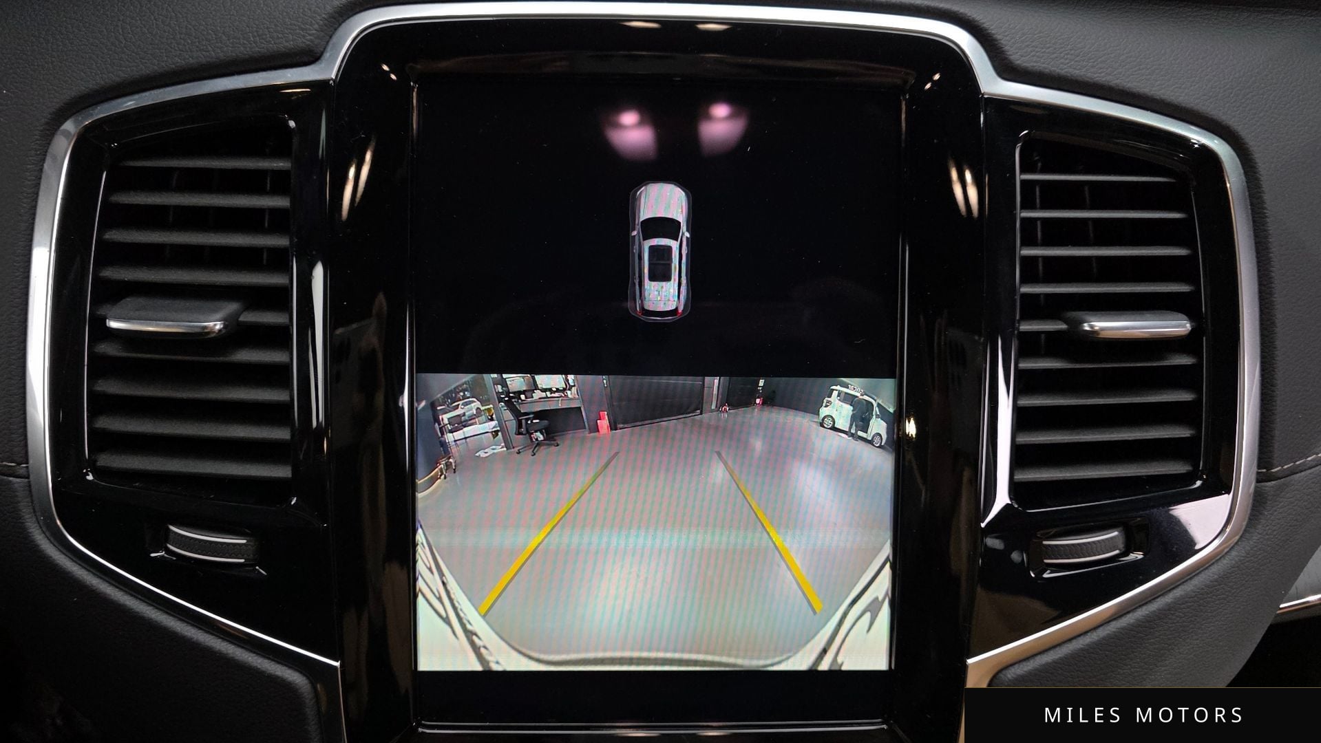 Volvo XC90 2023 — миниатюра 23