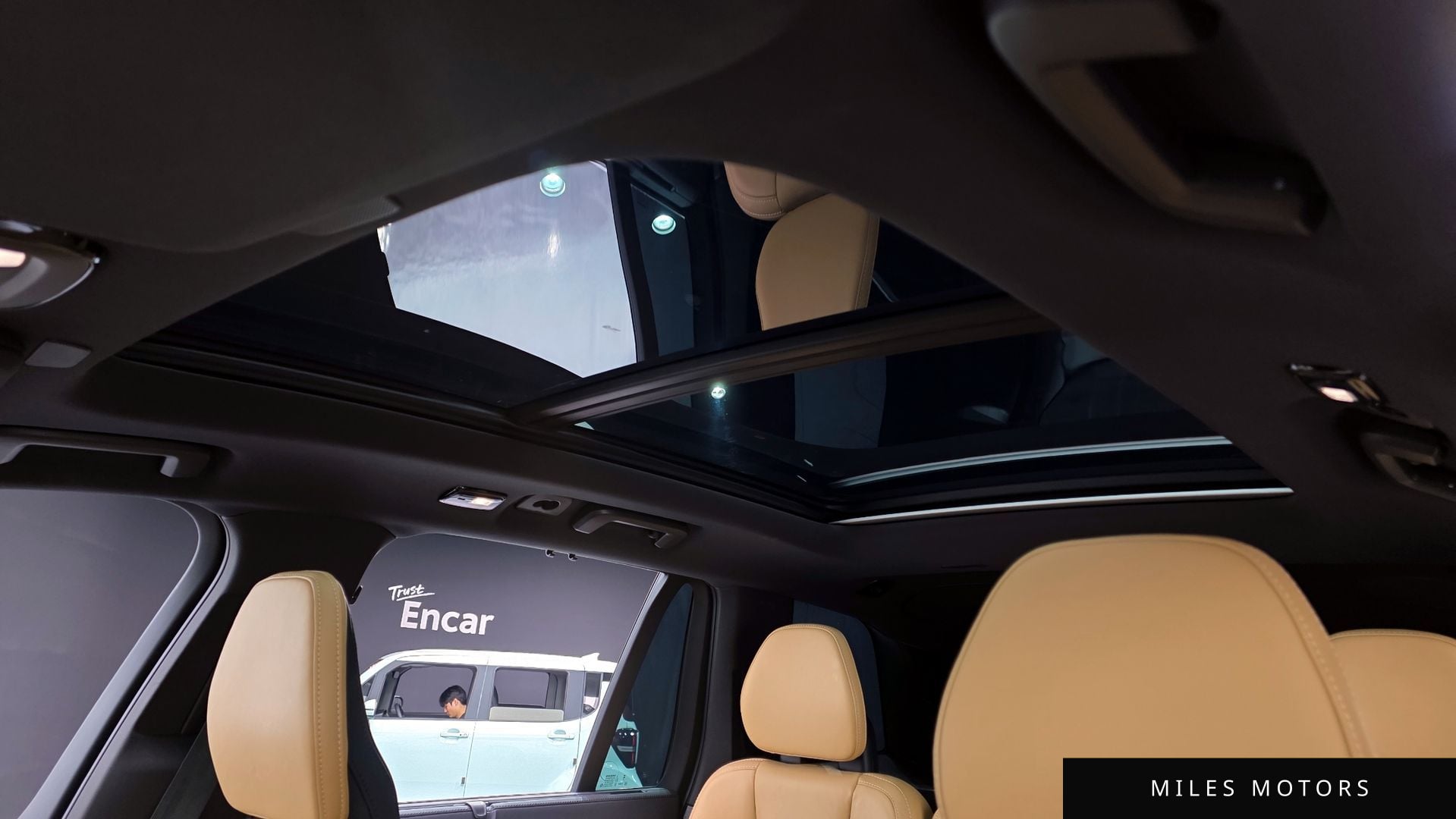 Volvo XC90 2023 — миниатюра 24