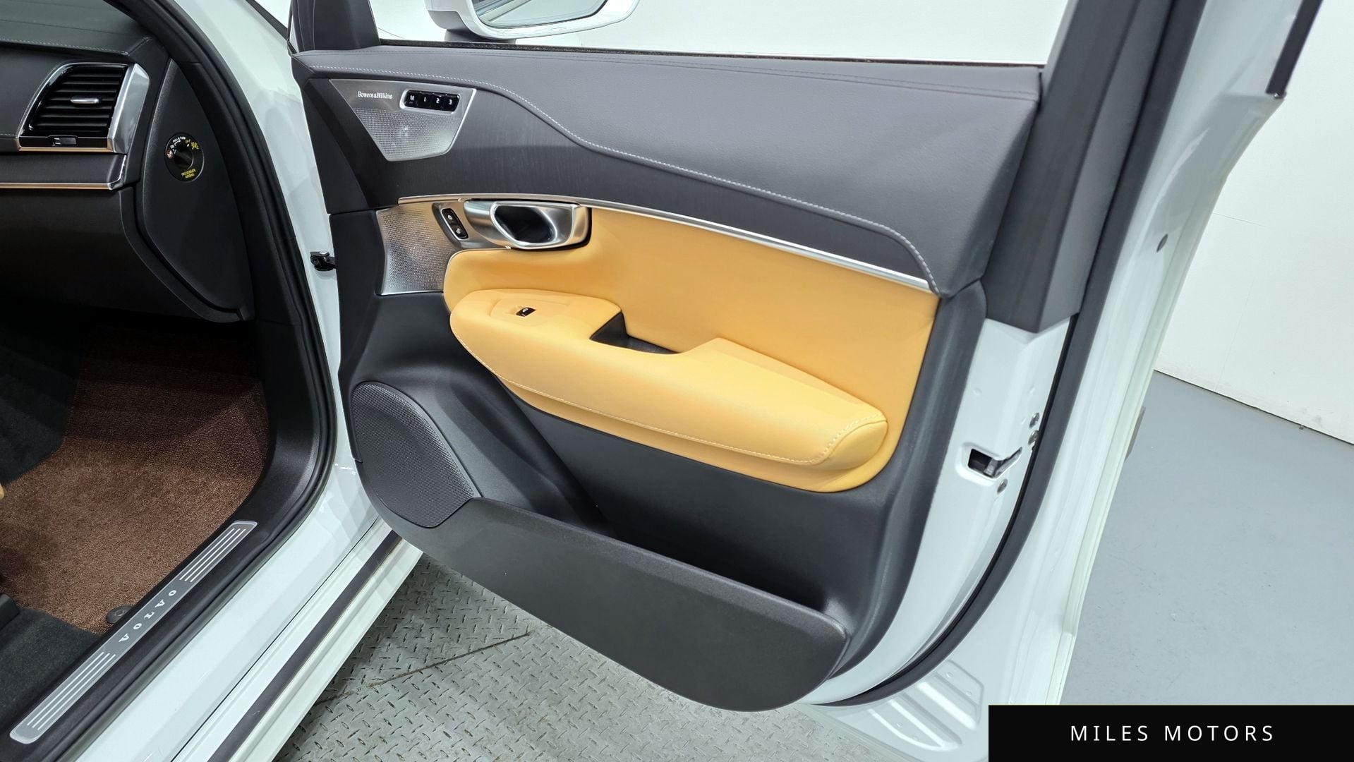 Volvo XC90 2023 — миниатюра 14