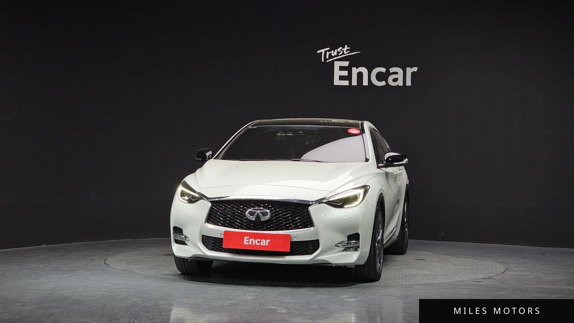 Infiniti Q30 2017 — миниатюра 3