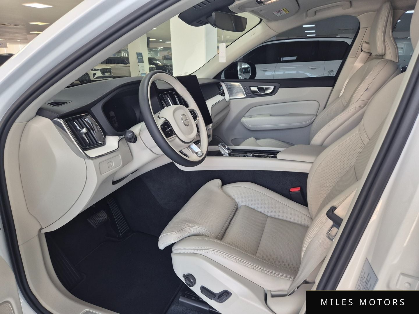 Volvo XC60 2026 — миниатюра 7