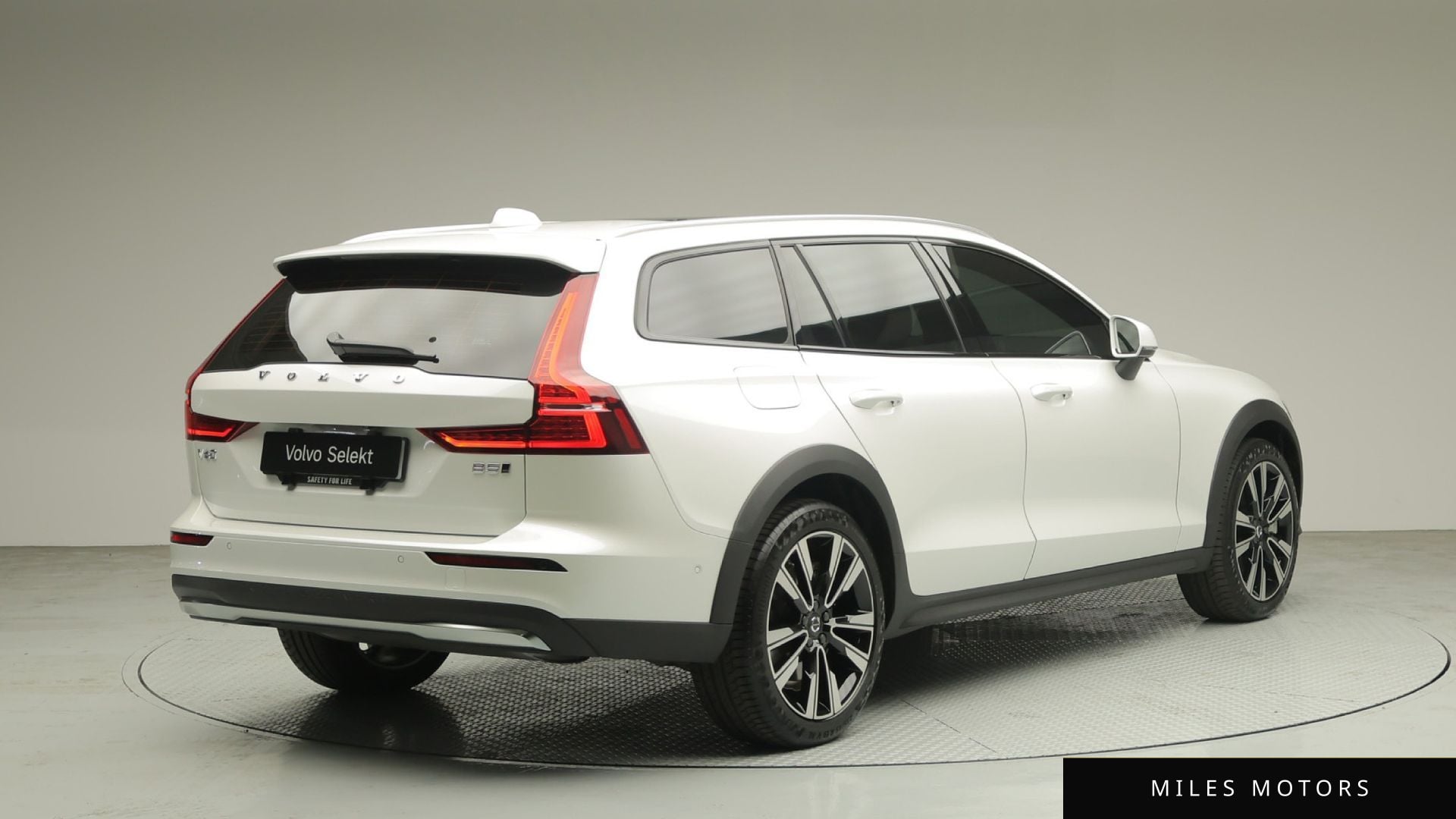 Volvo V60 2026 — миниатюра 4