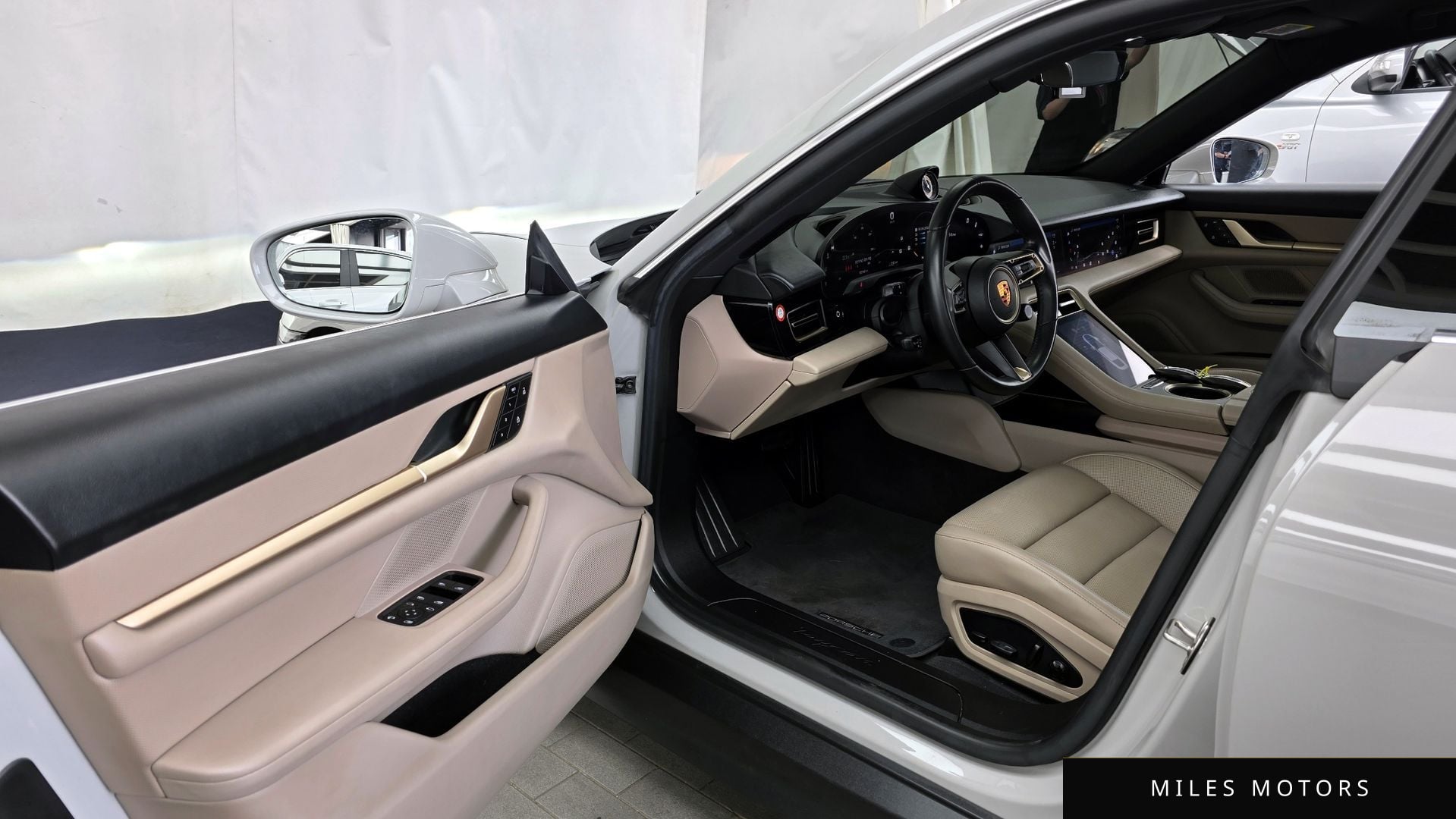 Porsche 타이칸 2022 — миниатюра 13