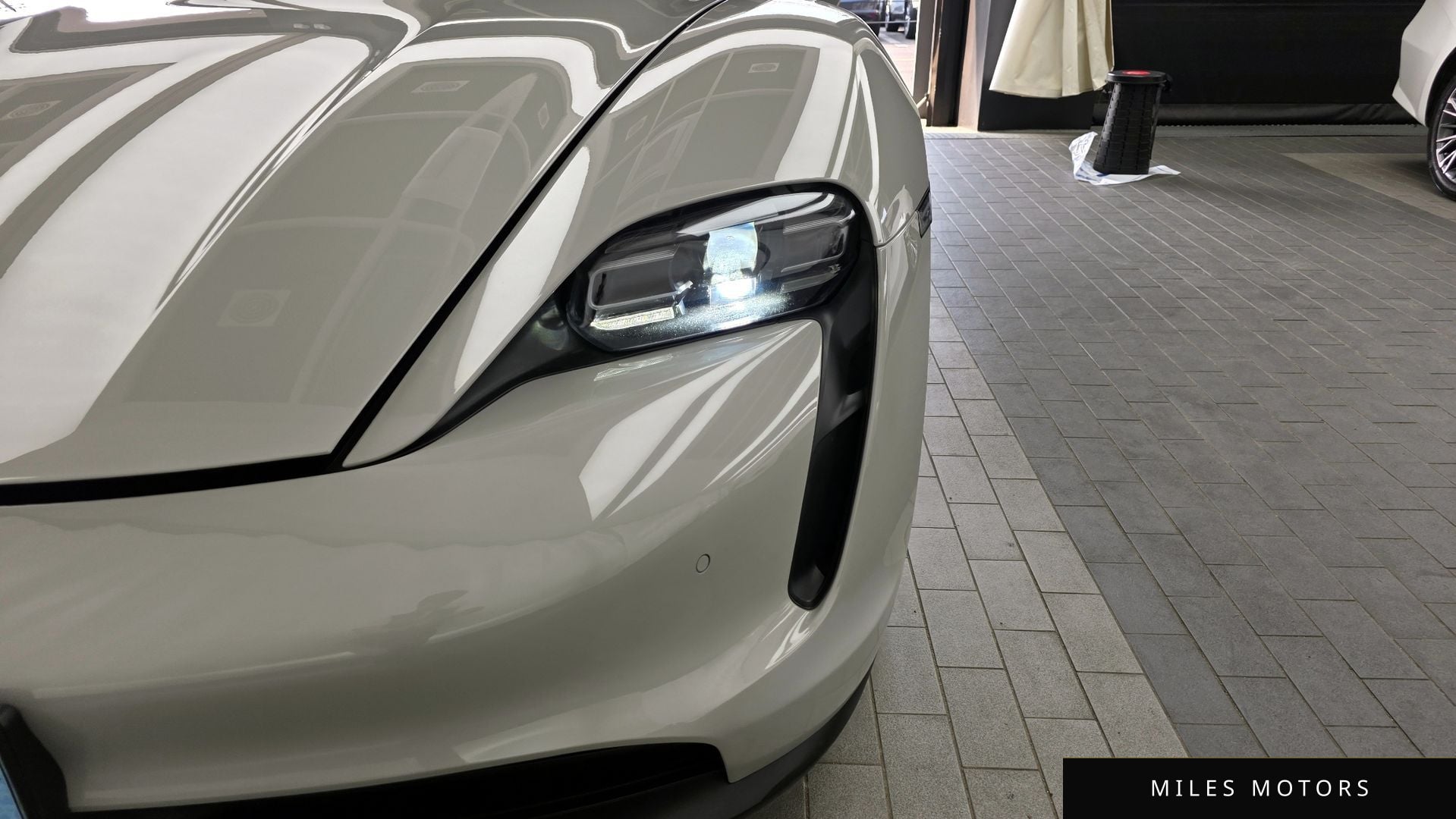 Porsche 타이칸 2022 — миниатюра 8