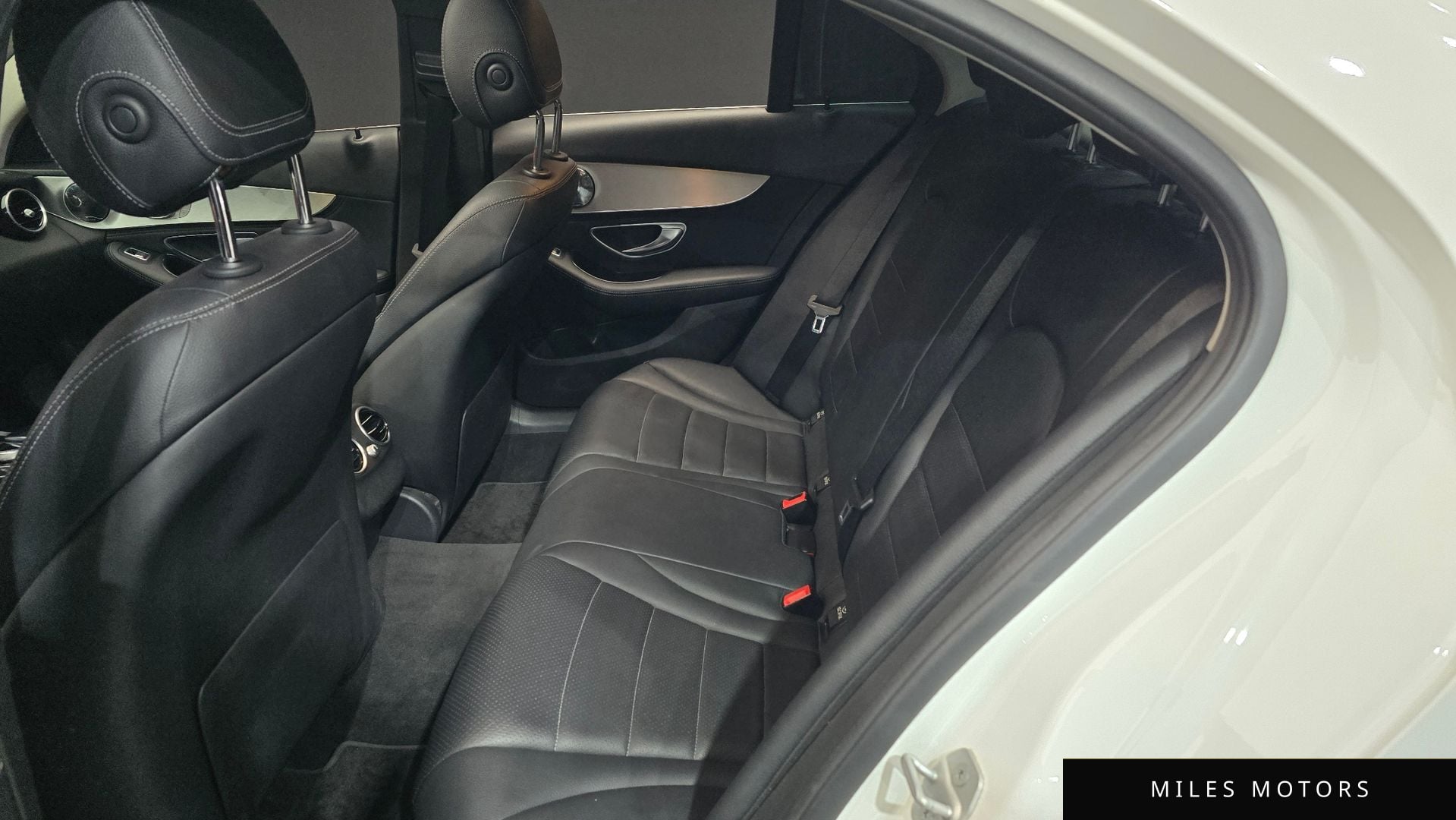 Mercedes-Benz C-Class W205 2016 — миниатюра 11