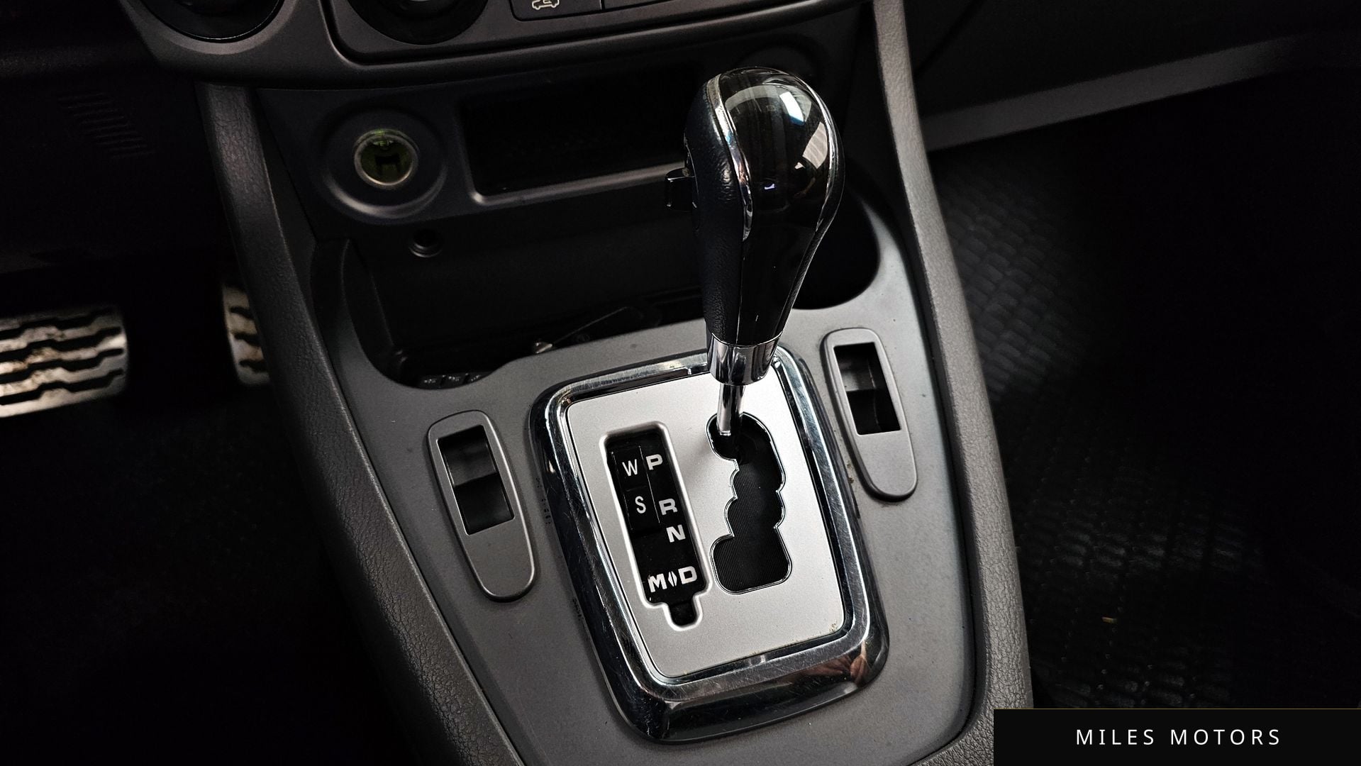 KG Mobility KORANDO 2016 — миниатюра 12