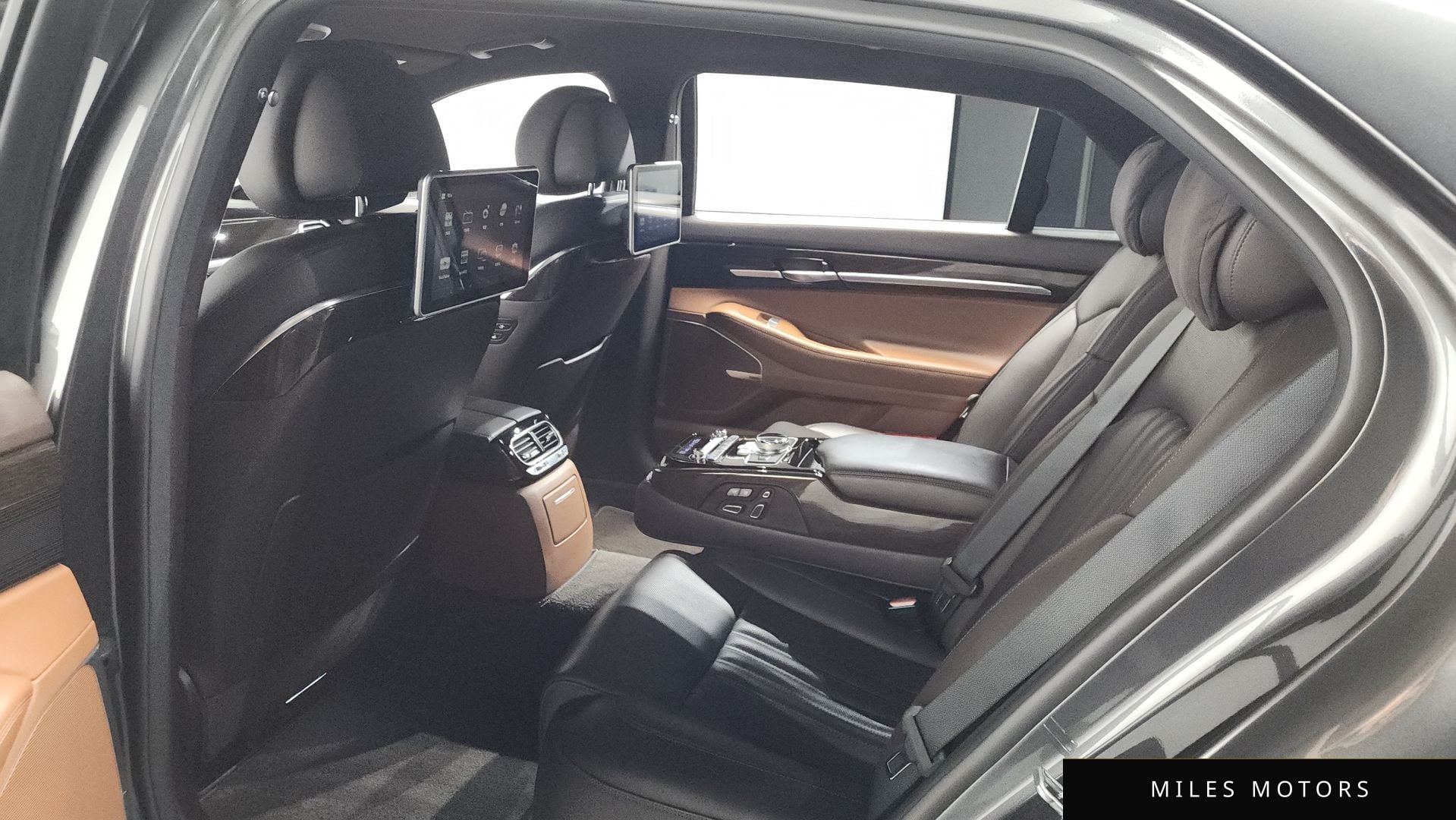 Genesis G90 2021 — миниатюра 26