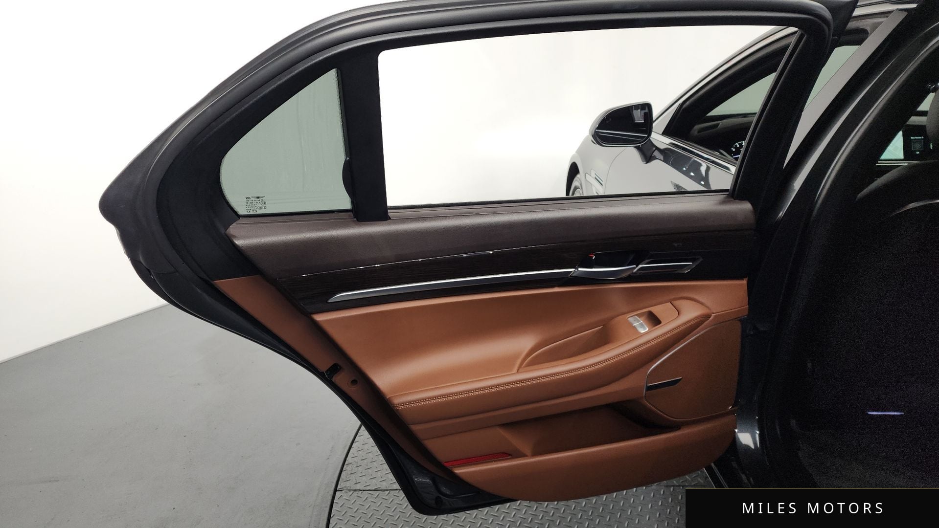 Genesis G90 2021 — миниатюра 15