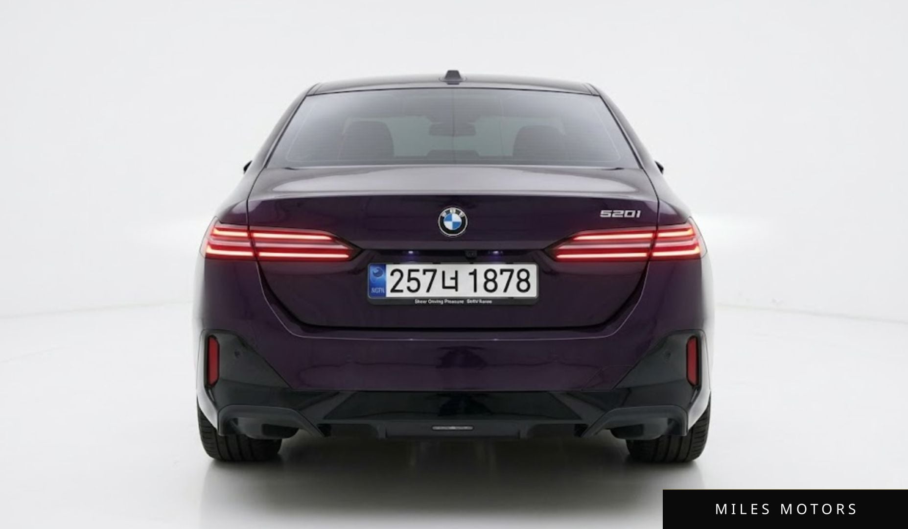 BMW 5 Series (G60) 2025 — миниатюра 4