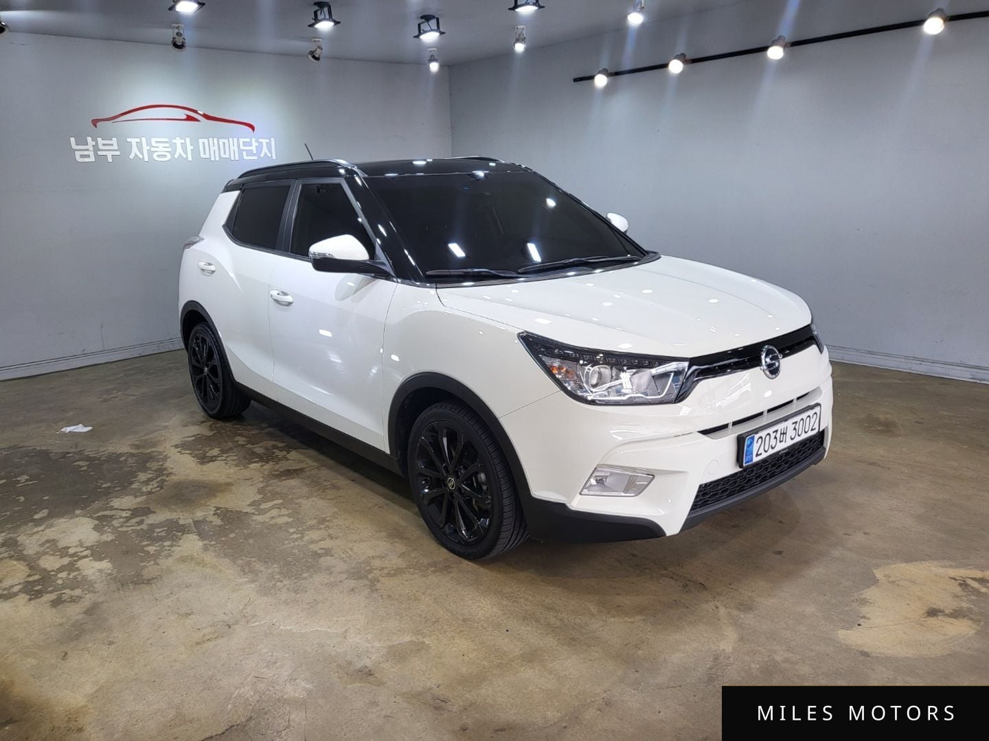 KG Mobility Tivoli 2017 — фото 1 из 12