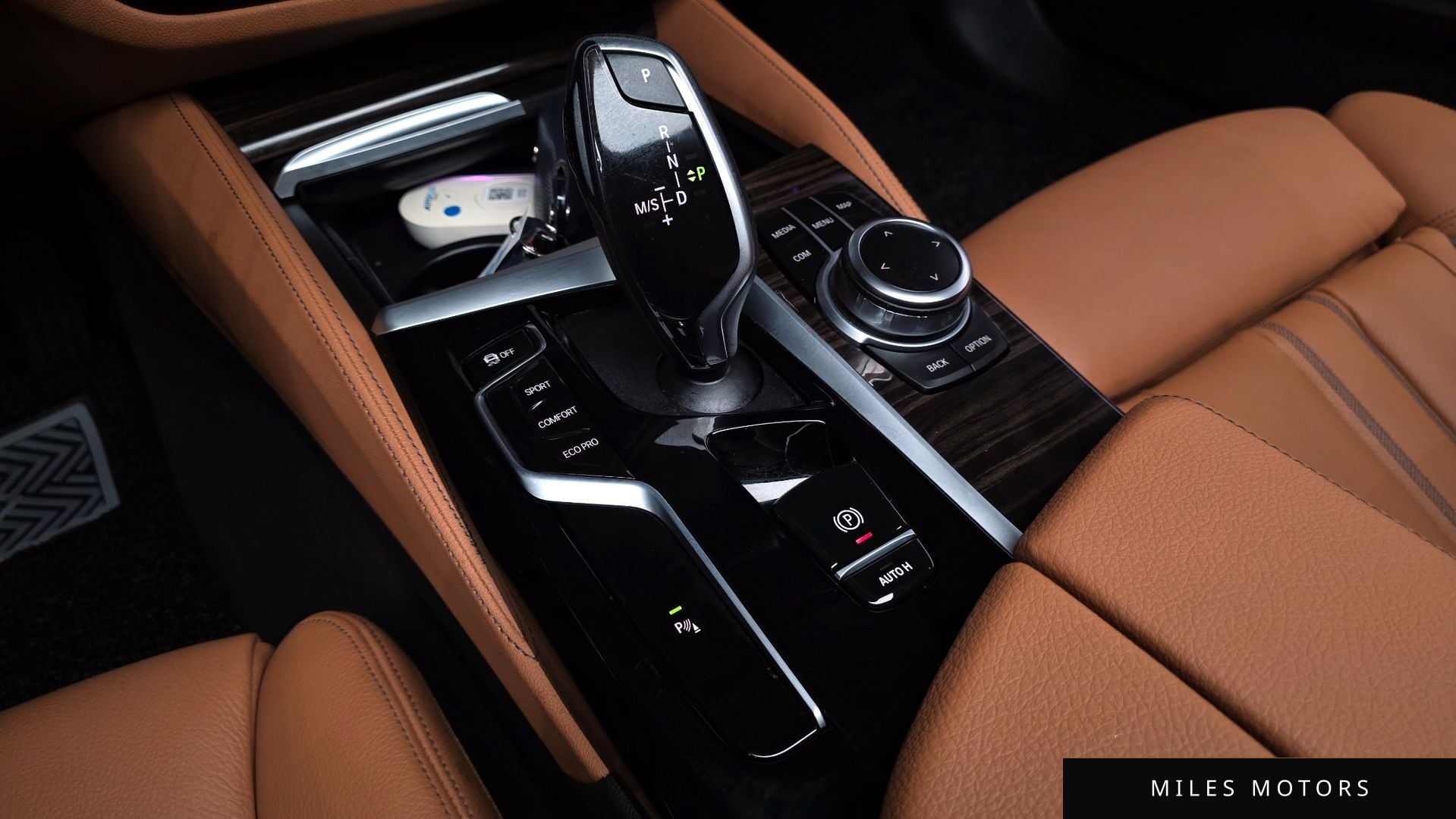 BMW 5 Series (G30) 2022 — миниатюра 12