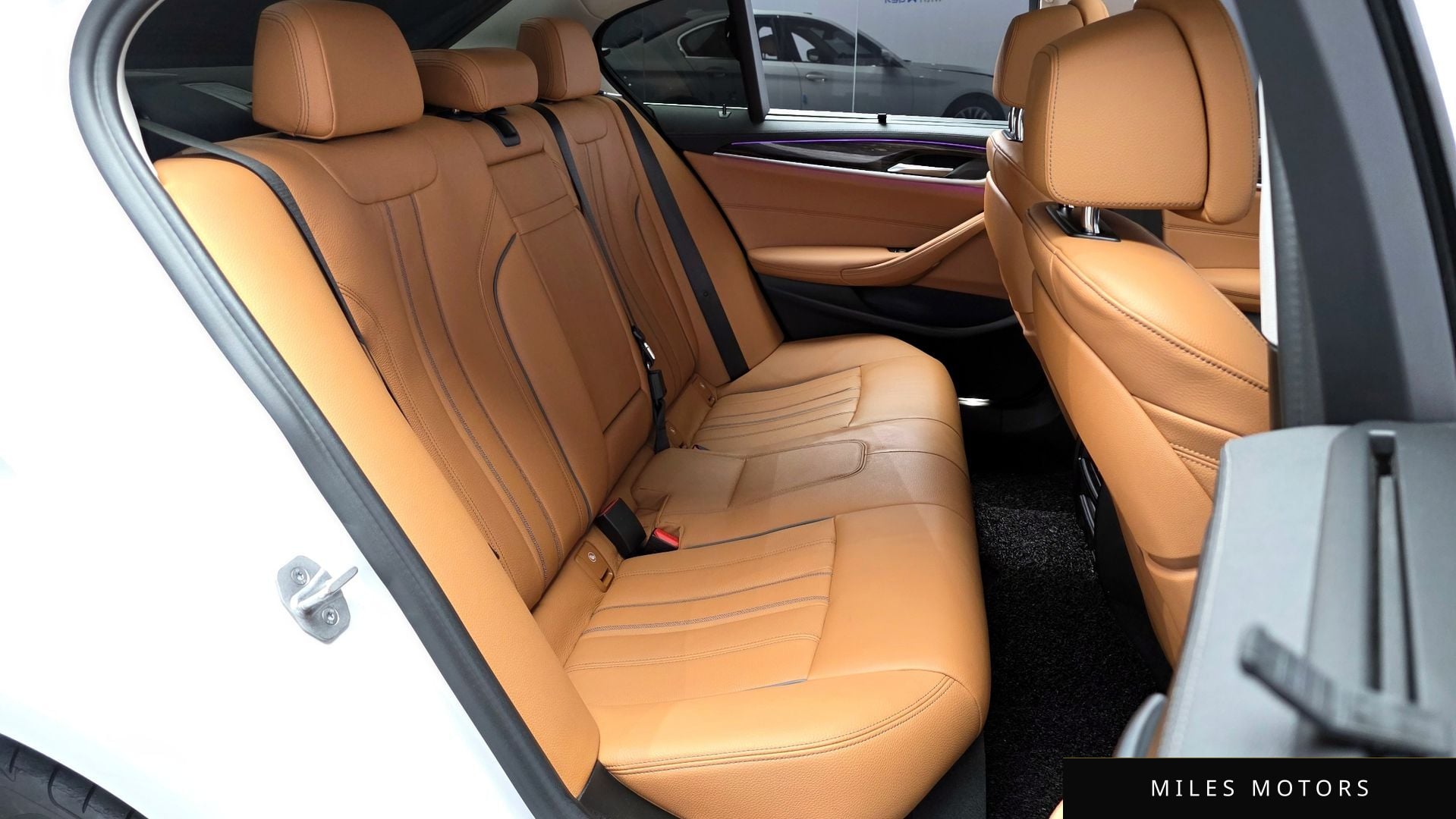 BMW 5 Series (G30) 2022 — миниатюра 17