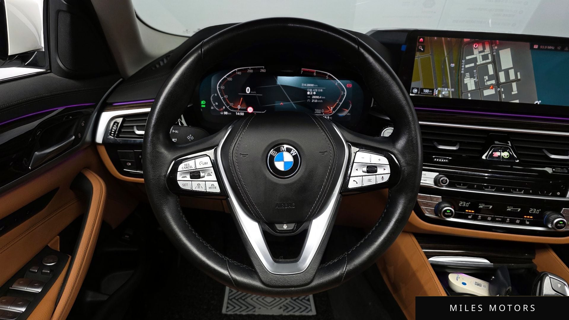 BMW 5 Series (G30) 2022 — миниатюра 18
